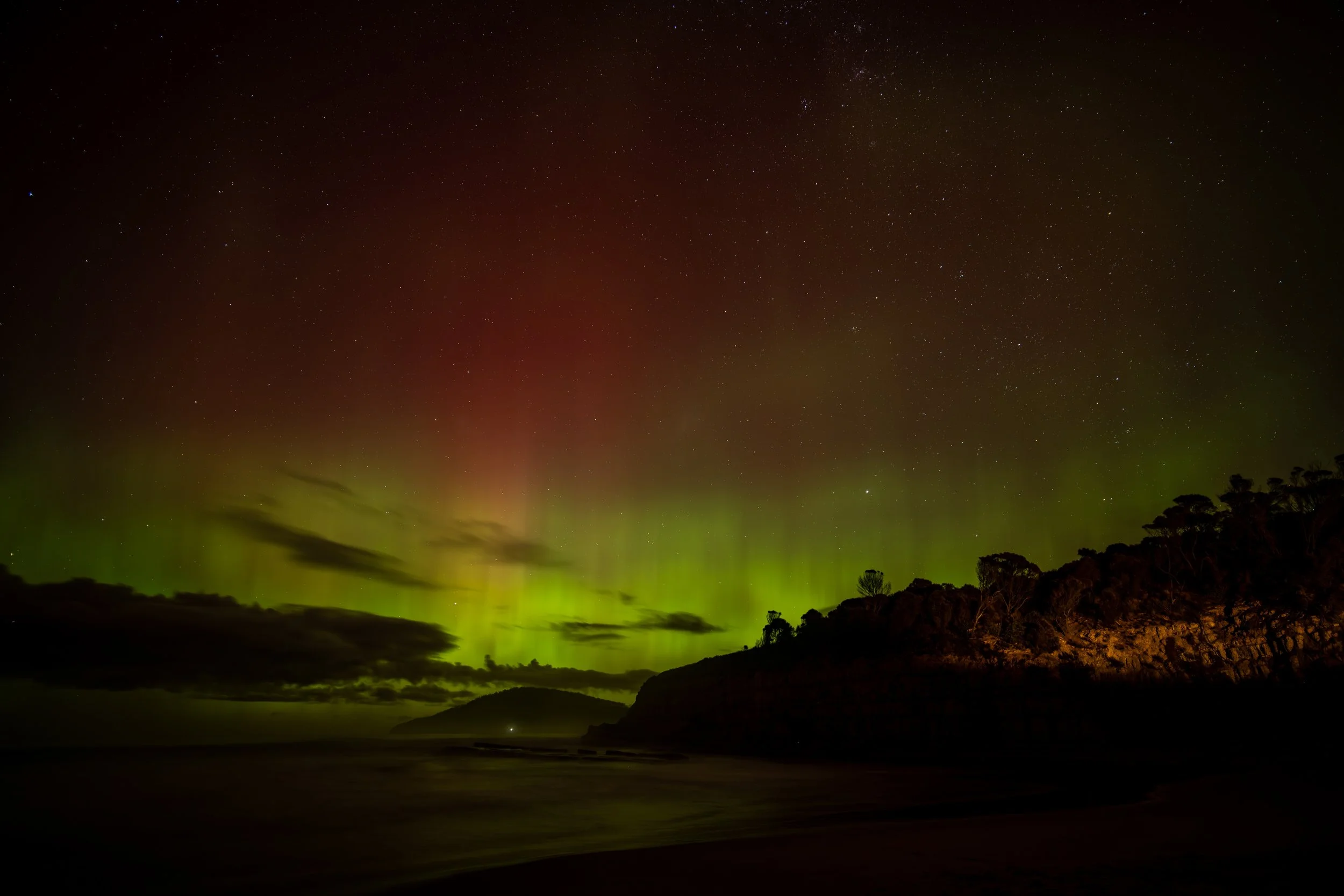 G5 Storm 118 - May 11th 2024 11:57:26 pm Nikon Z7ii, LAOWA FFii 15mm f/2.0 lens, ISO 250 exp 10 sec
