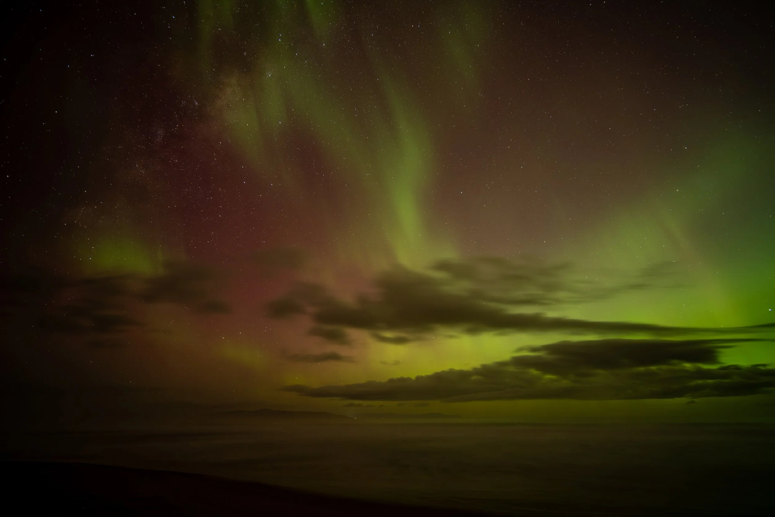 G5 Storm 127 - May 12th 2024 12:21:29am Nikon Z7ii, LAOWA FFii 15mm f/2.0 lens, ISO 400 exp 13 sec