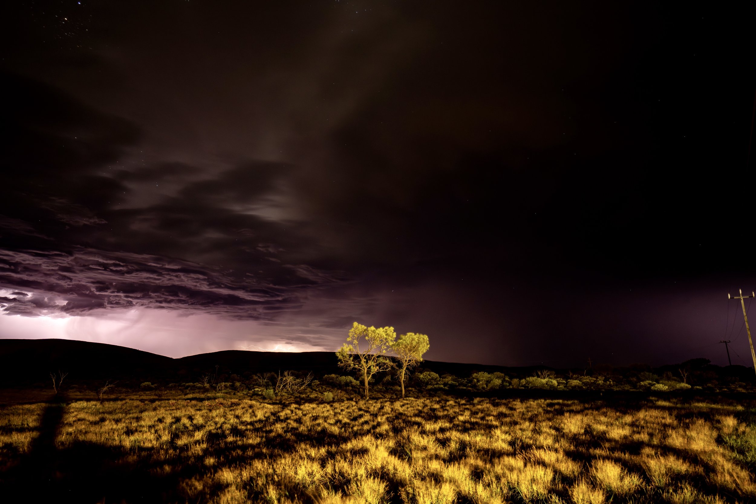G010 - 4th of December 2024 21:52 - Thunderstorms to the north of Purli Yurliya (Rawlinson Ranges) at night..
