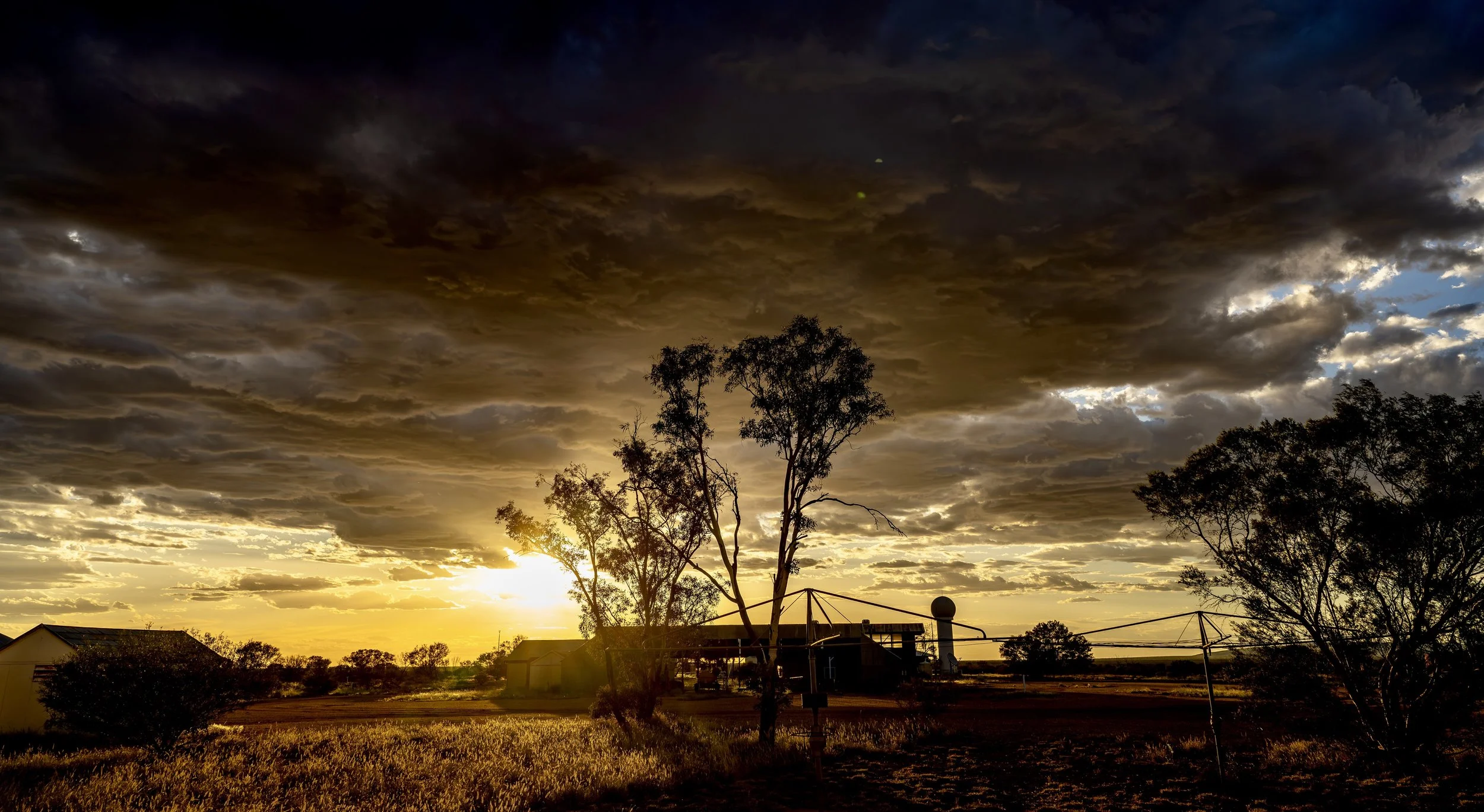 G039- 30th of December 2024 17:51 - Sunset with virga 