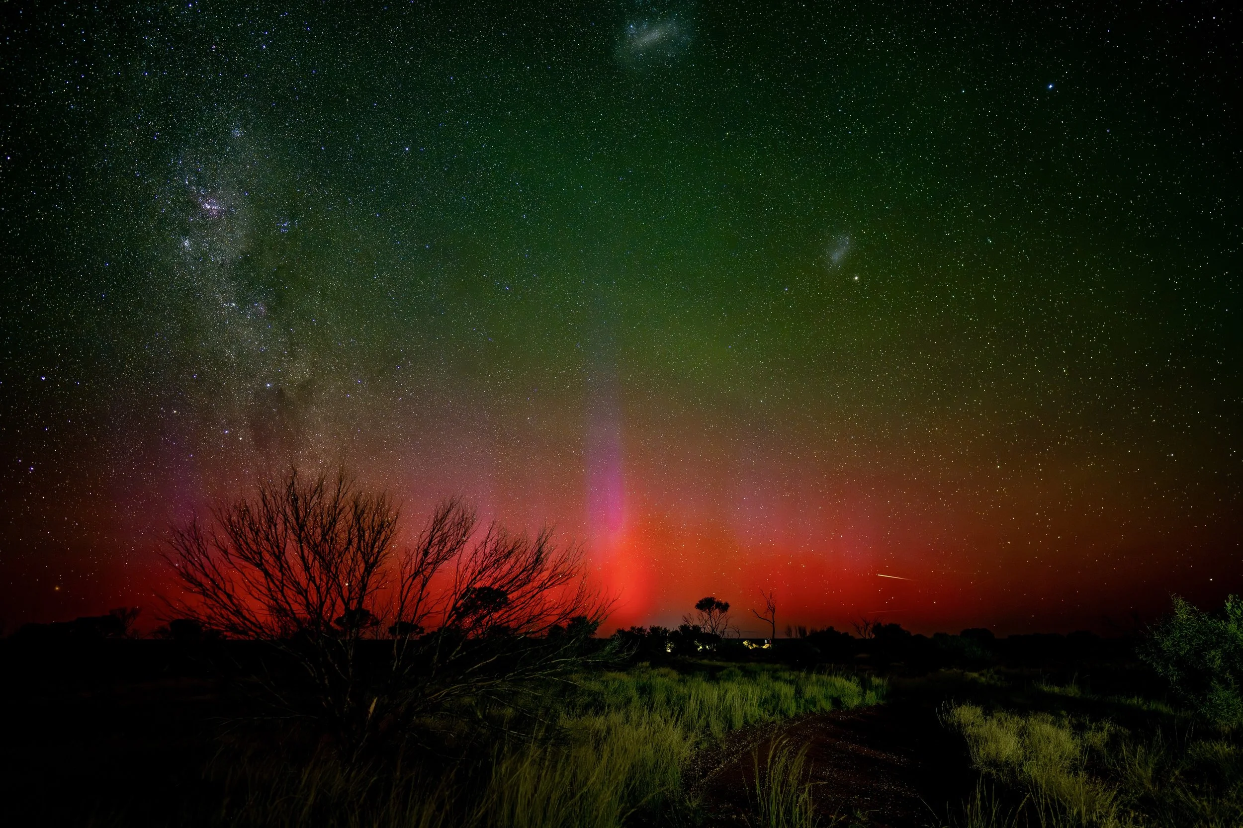 G099 -1st of January  2025 22:25 - Aurora Australis to the south - ISO 800 f/18 15sec