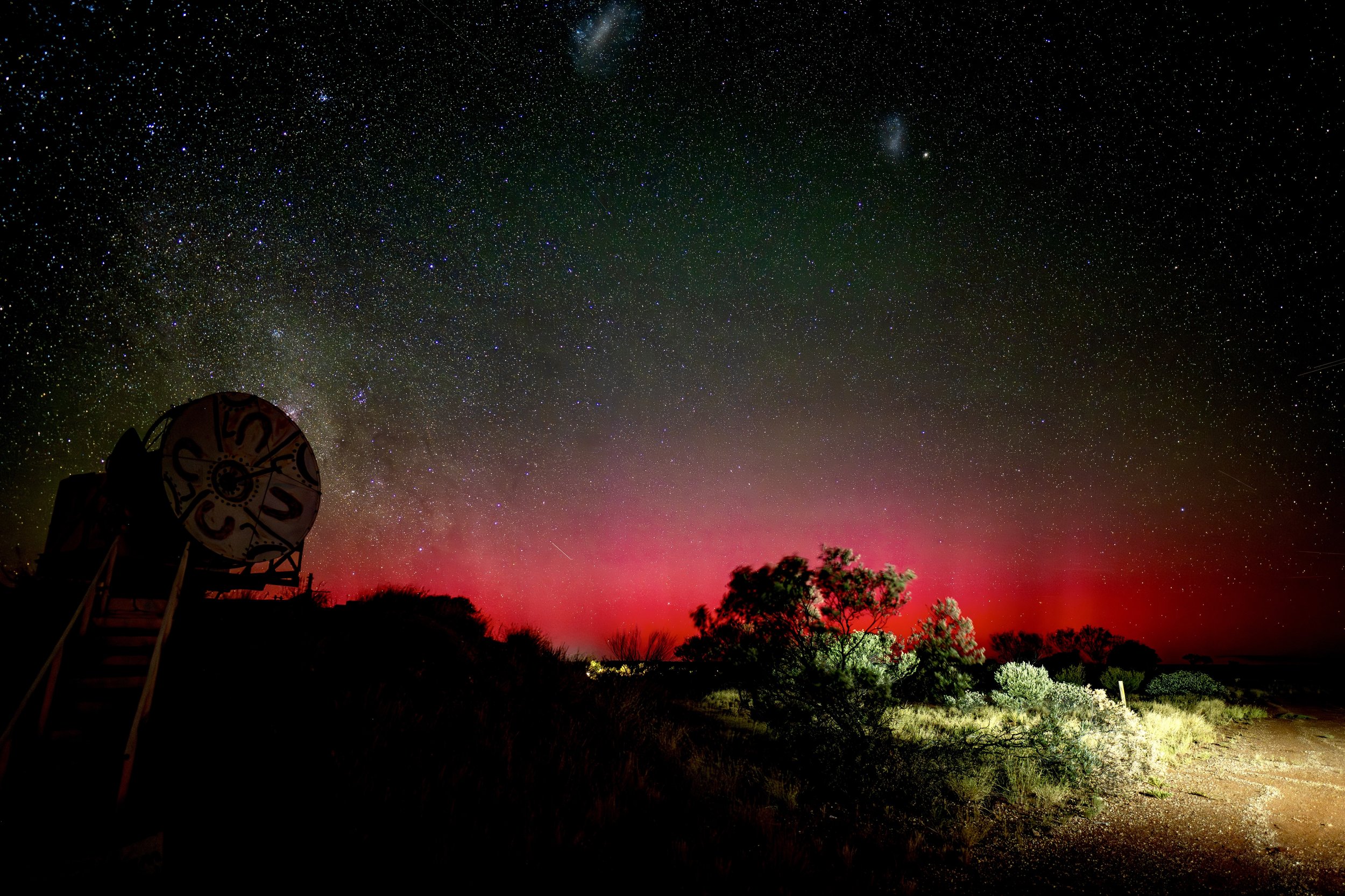 G123 -1st of January  2025 22:38 - Aurora Australis to the south - ISO 800 f/18 15sec