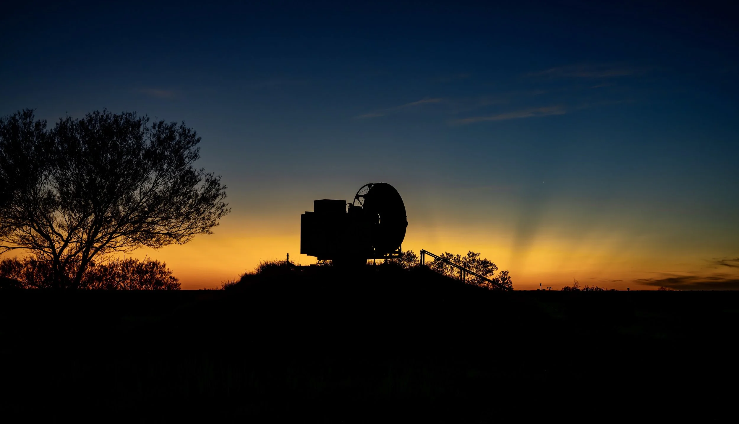 G132 -17th of January  2025 18:46 - Last rays of sunset with the old WF2 in the foreground.