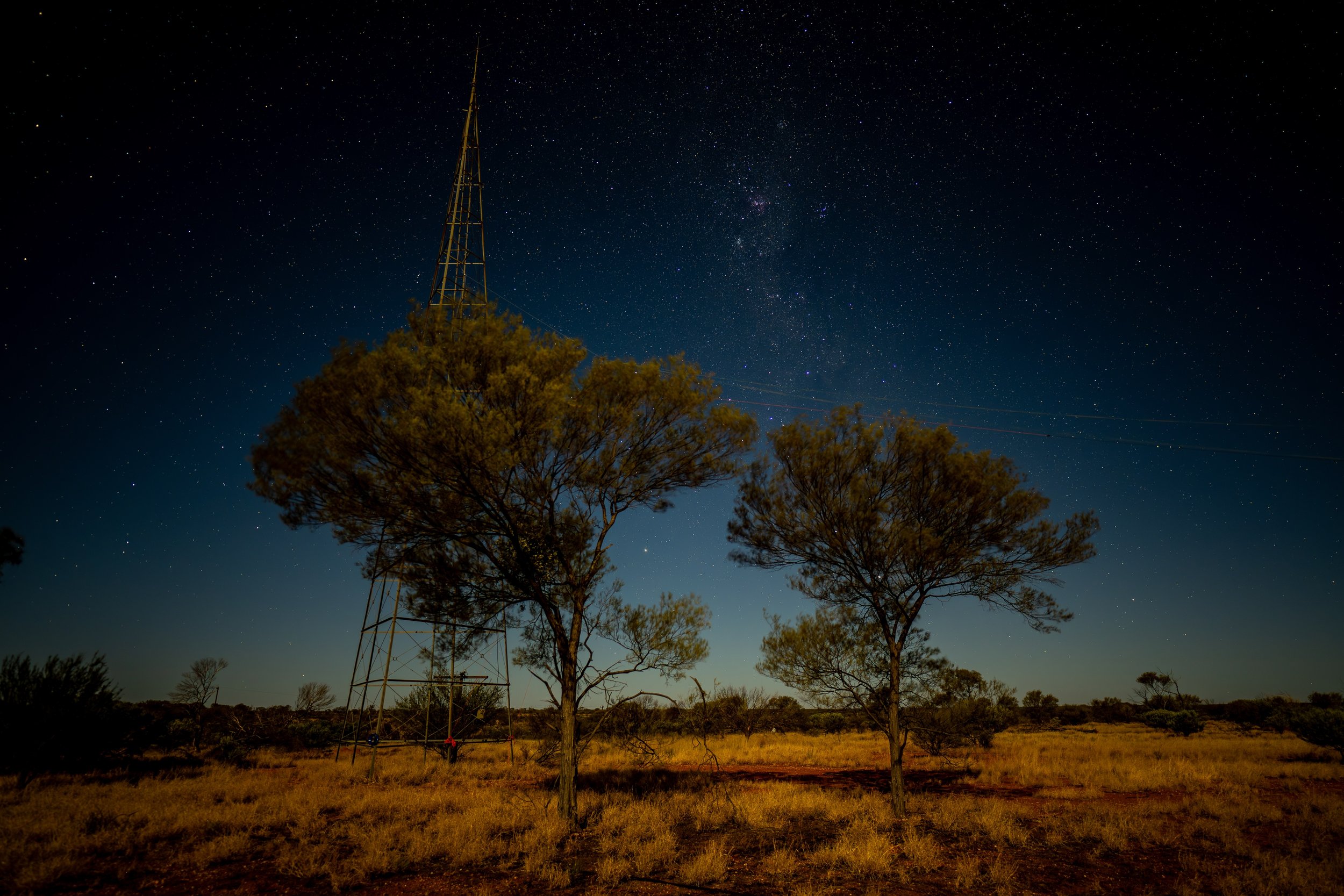 G143 - 7th of February  2025 20:57 - Night shot to the west with moon rising - ISO 400 f/1.8 13sec