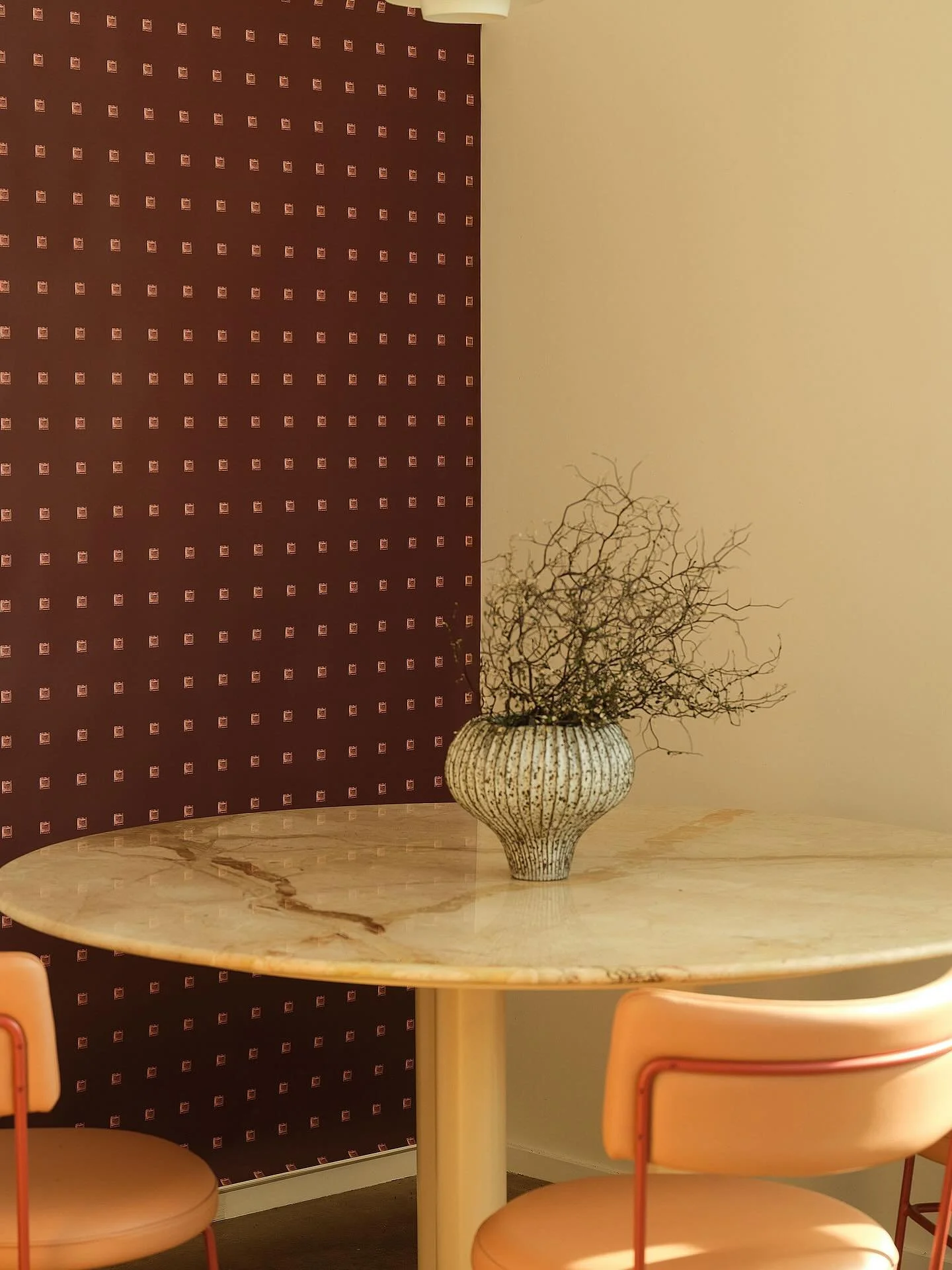 HIGHRISE on wallpaper in this cute setting @designcraft_cbr 

Available in three distinctive colours. This simple and versitile design is our interpretation of the many government buildings in our Capital, the endlessness of windows and offices, you 