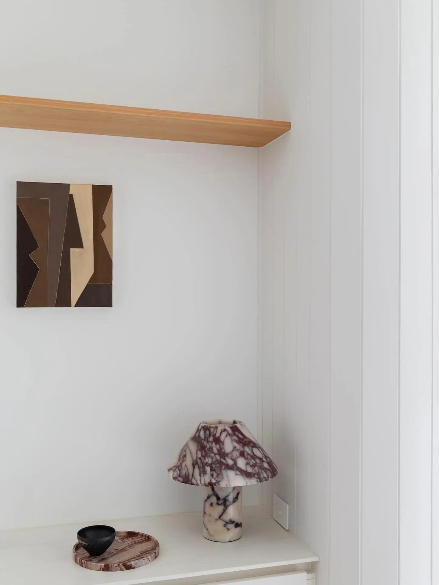 Original acrylic work hanging out in this gorge space 🤎 @newspaces_cbr 

Styling @tillroberts 
Pic @mr_adam_mcgrath