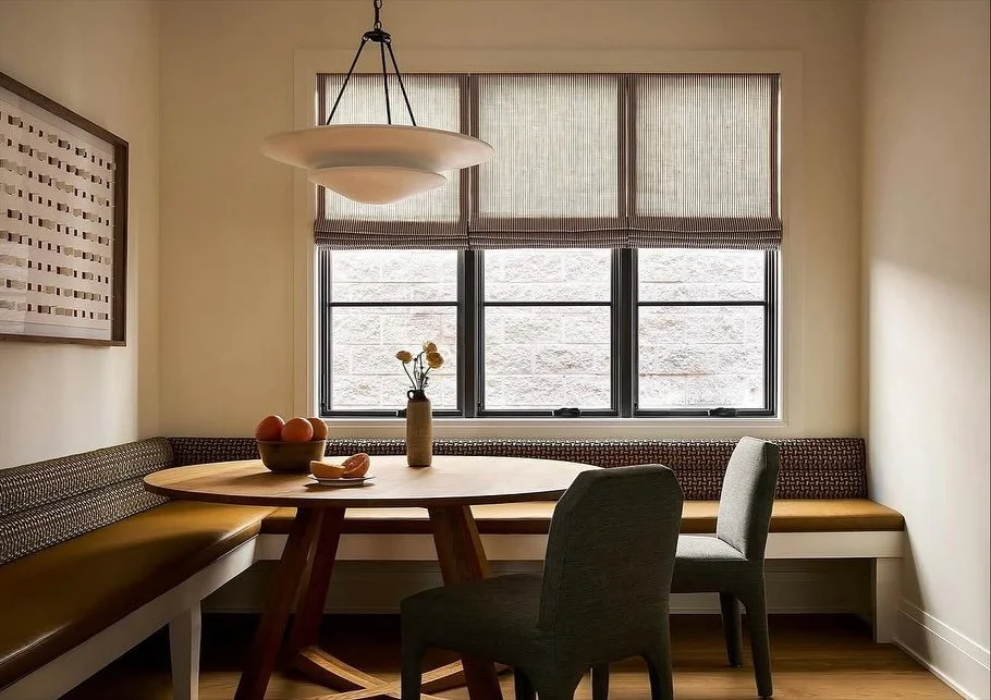 Translucent linen Roman blind magic in Chicago created by @londonwalderinteriordesign with our stripes on lightweight linens ✨

Featuring Capital Lines Khaki and Capital Lines Ochre 🤍

Photography @rymcdon 
Fabric sourced @solidandpattern