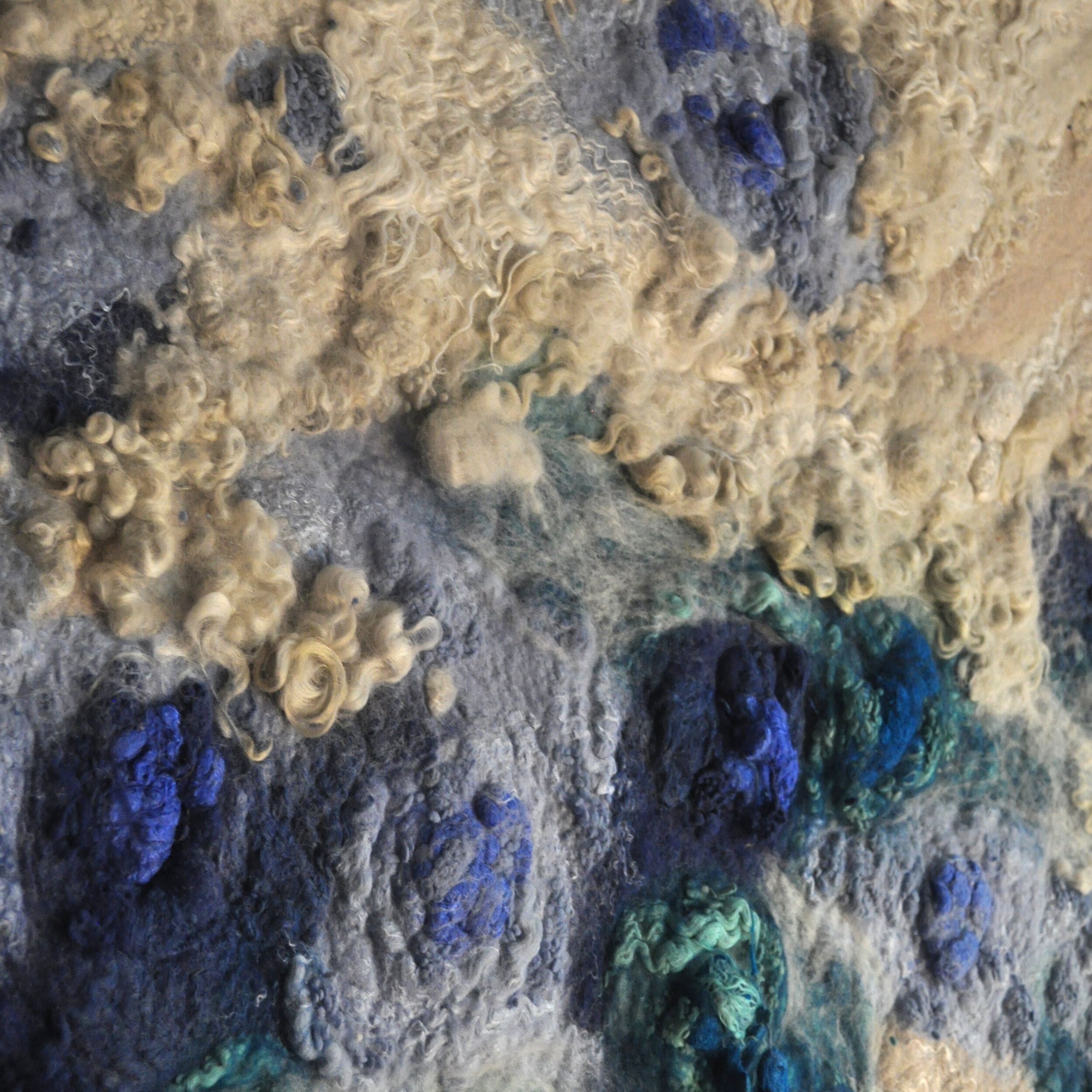 Florette in Teal | Detail