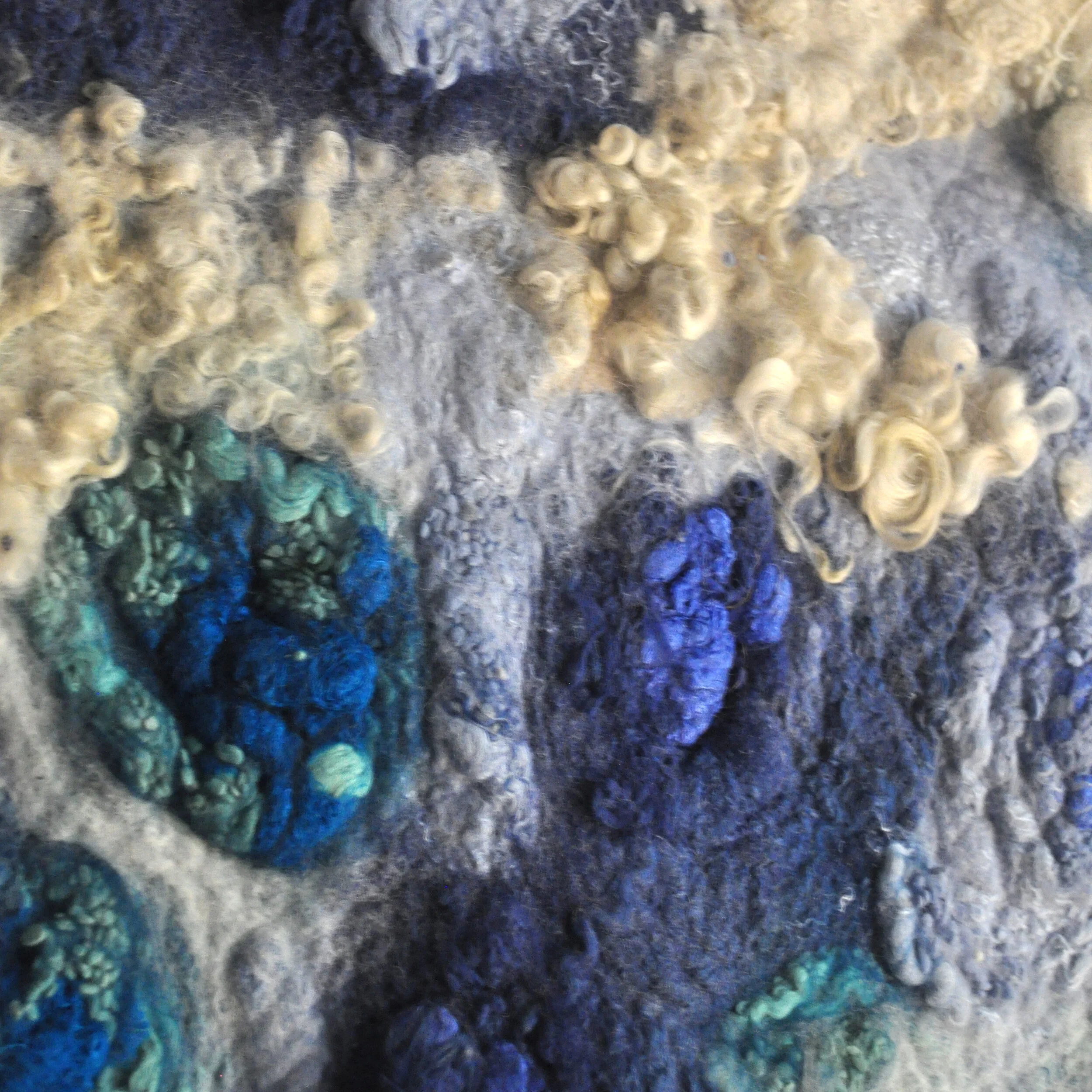 Florette in Teal | Detail