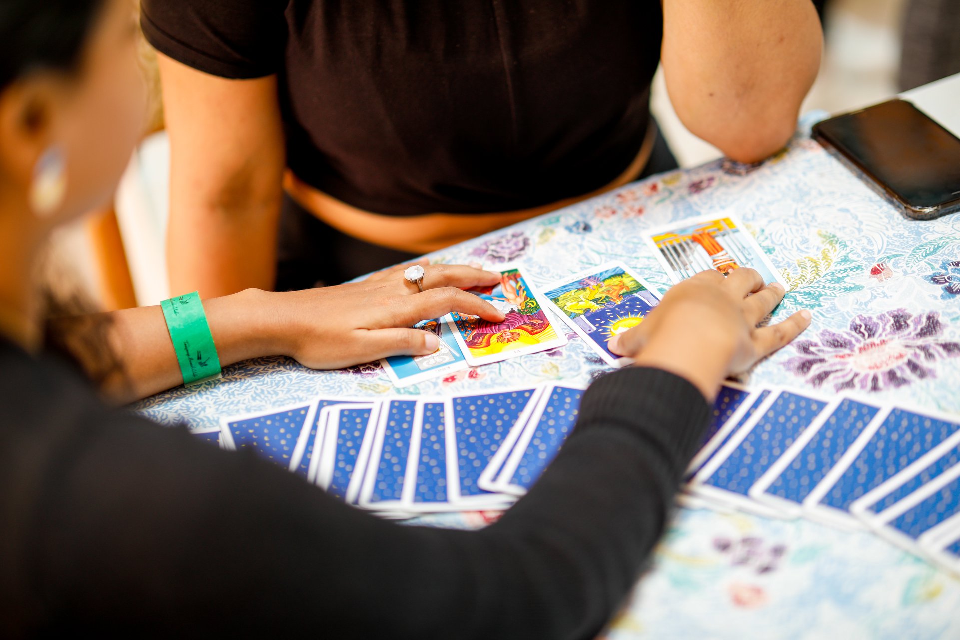 singapore tarot card reader