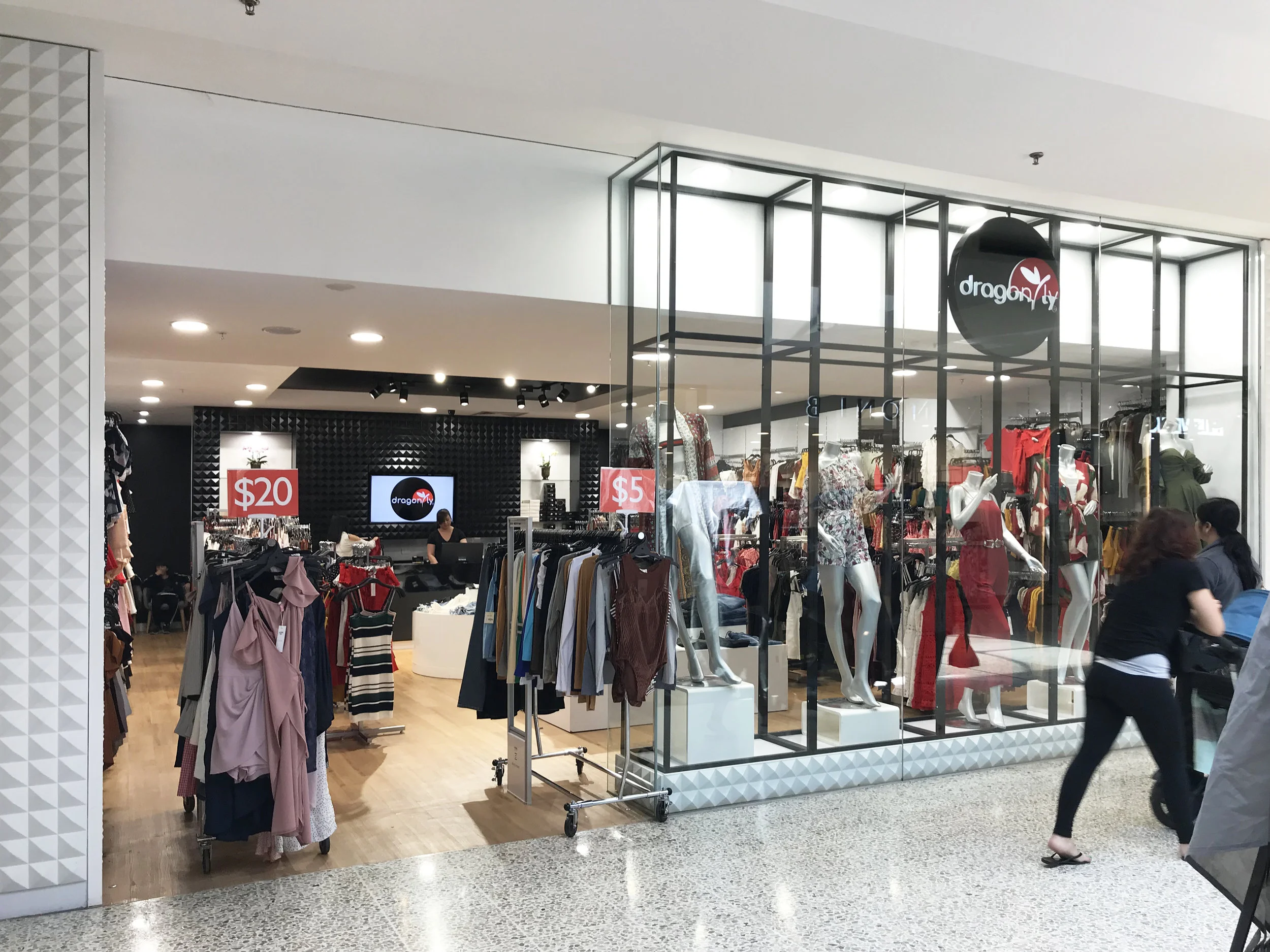 17046_Dragonfly Airport West 1.JPG