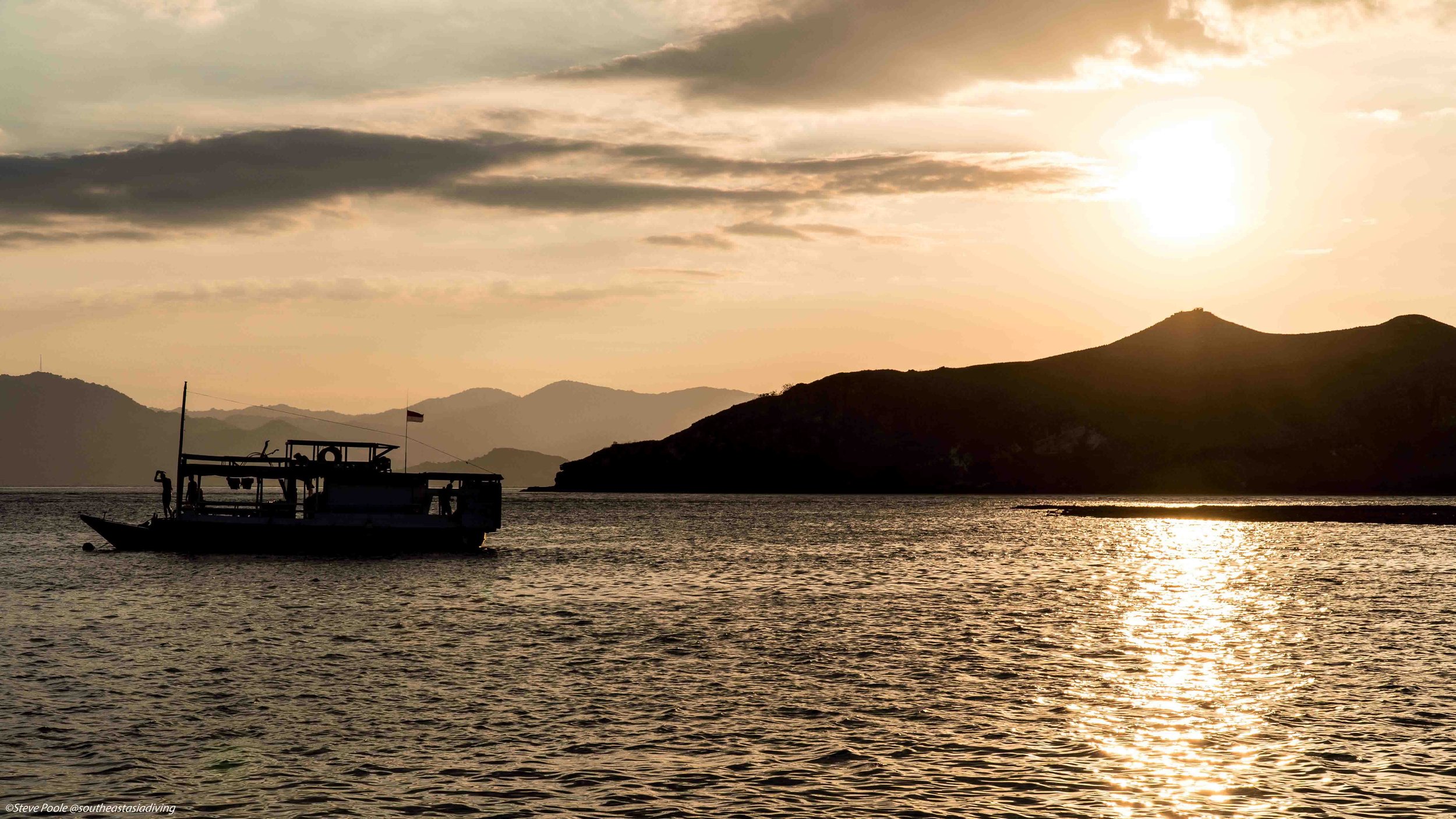 Komodo Diving Guide: Best Dive Sites, Mantas &amp; When to Go