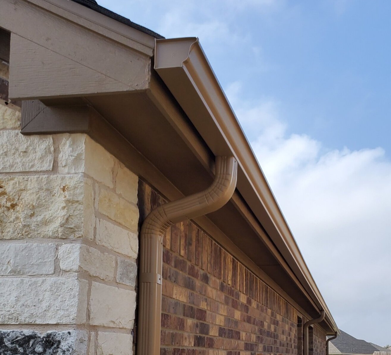 S W Gutters And Covers Rain Gutters And Patio Covers In Austin