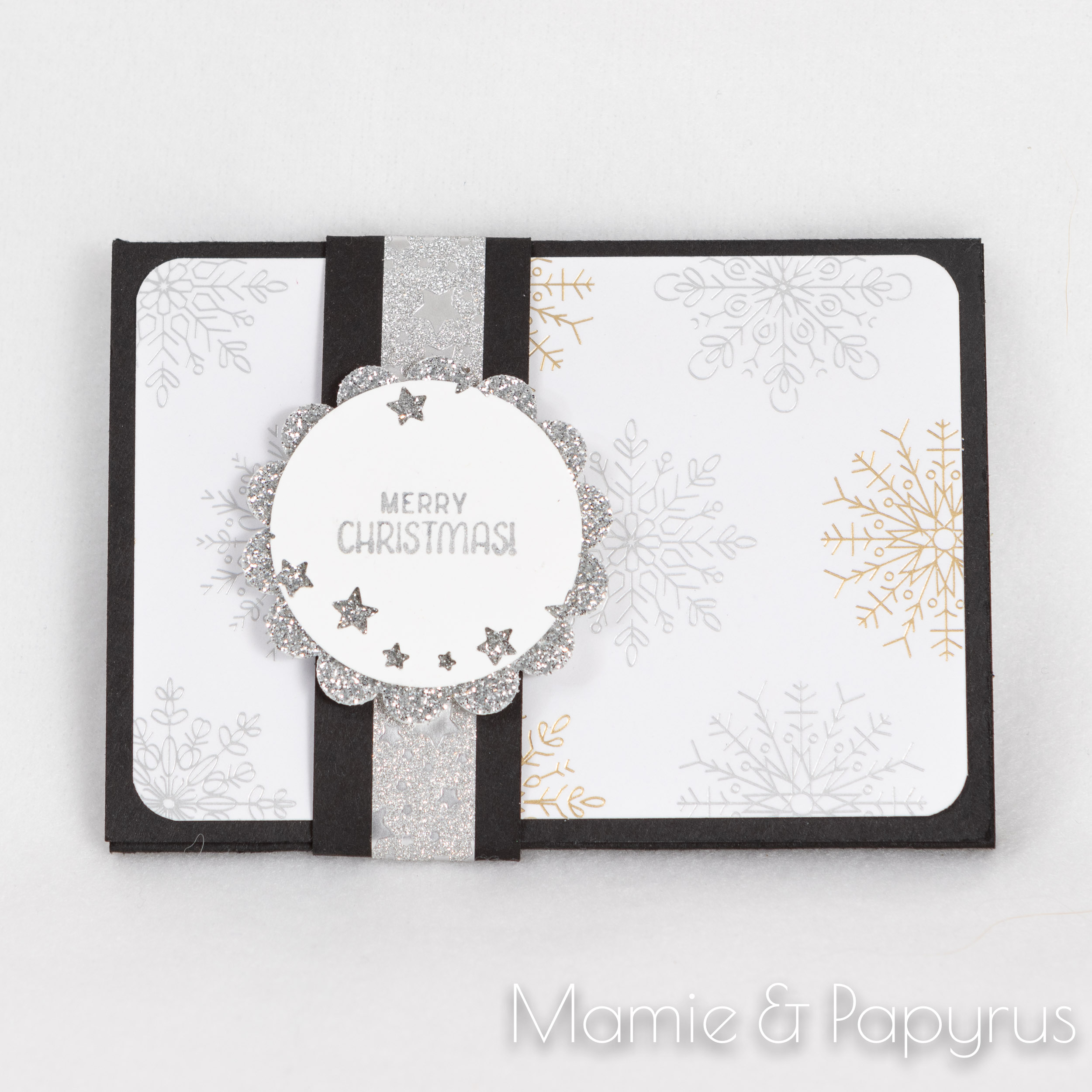 UNE CARTE CADEAU SCINTILLANTE