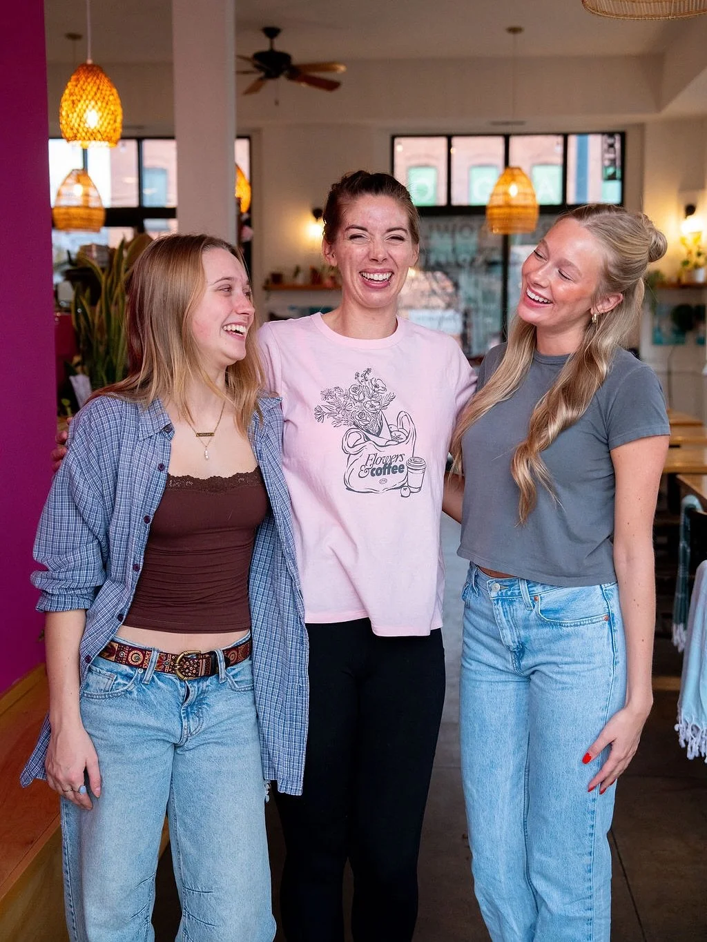👋Hi Tuesday Team!!! 🫐These are the ladies who hold down the cafe on Tuesdays, they work hard to serve all our amazing guests. 
🍓Tuesdays they also make tons of kiddo smoothie bowls for the @sandpointwaldorf School; which I have a soft spot for in 
