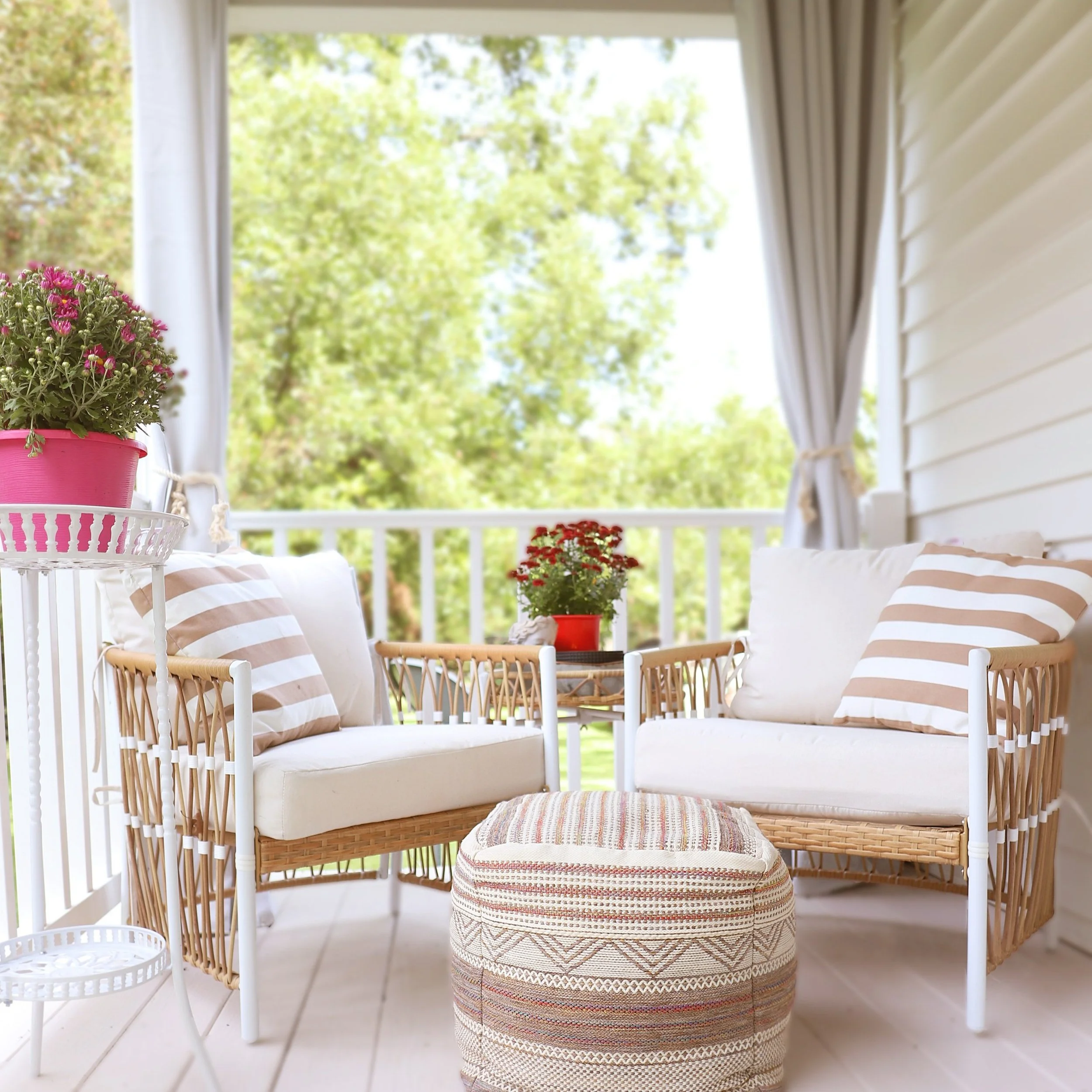 Cozy Porch Makeover