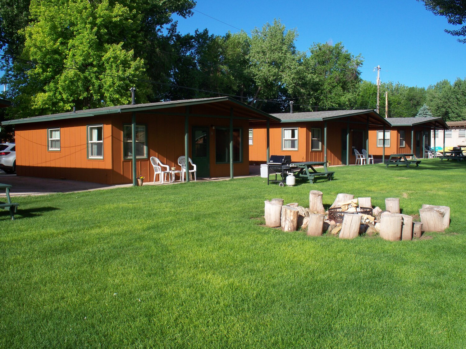Charming Cabins At A Competitive Rate Canyon Lake Resort
