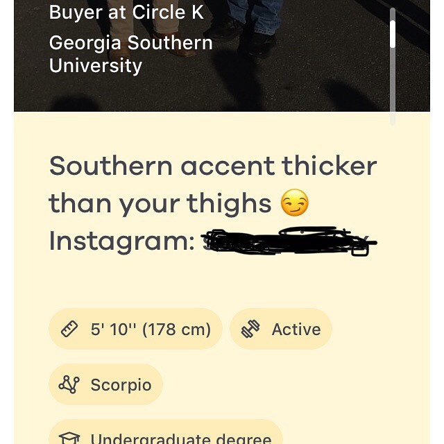 Swiping while in the south does not disappoint. 🐝 #thebumblebums #bumble #tinder #okcupid #hinge #onlinedating #relationshipadvice #comedy #country #merica #southern #thesouth #atlanta