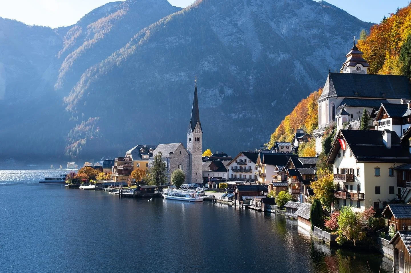 One year ago today, I visited the beautiful town of Hallstatt! A perfect stop on the way back from Salzburg (last photo)