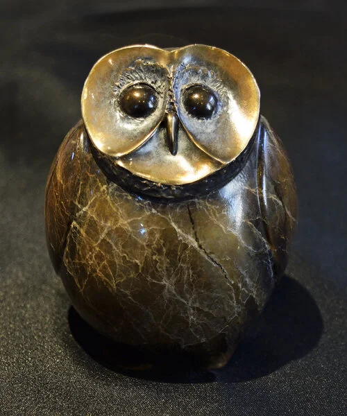 Erik_Peteresen_Bronze_Sculture_Owl_Spot_Front_View_600.jpg