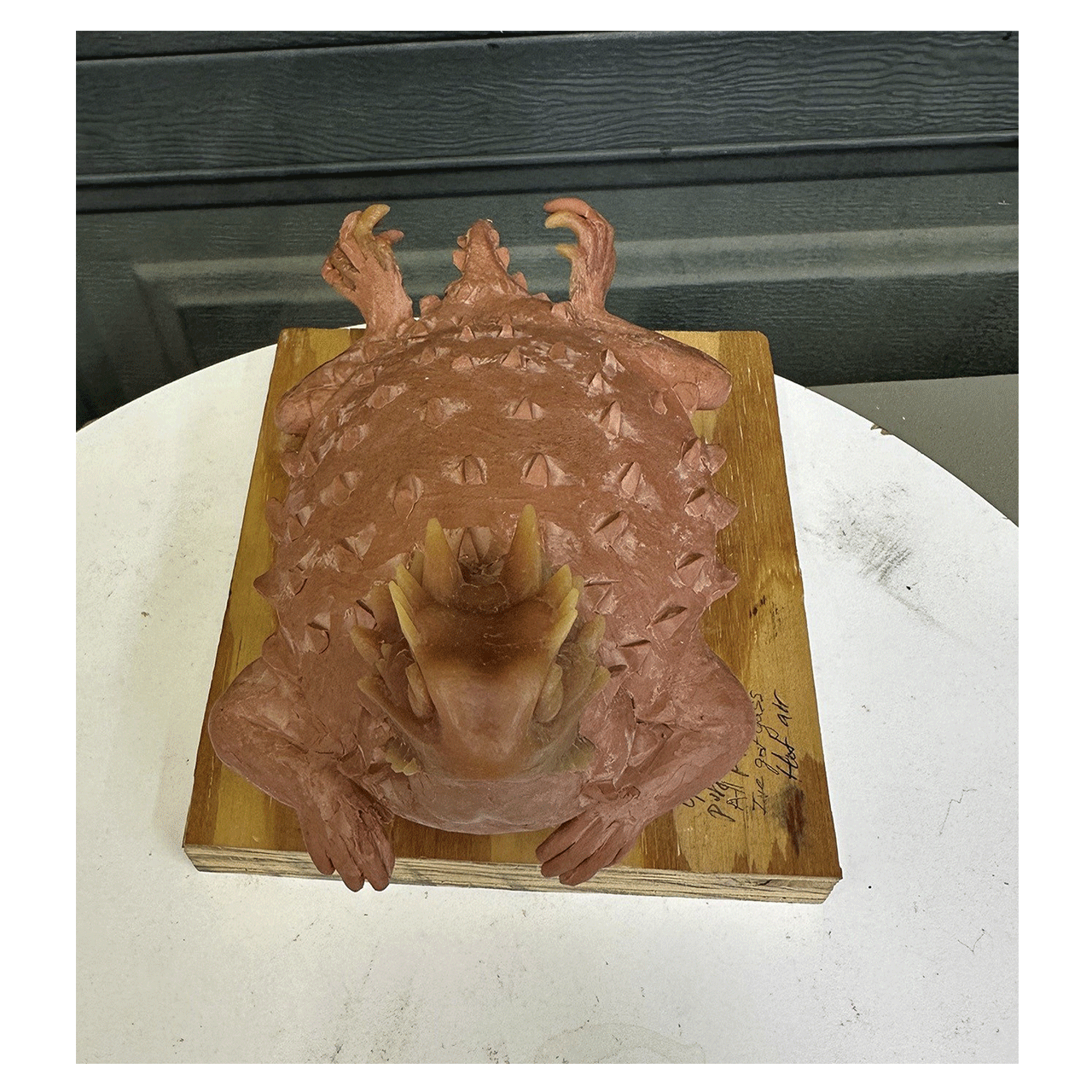 joshua-tobey-bronze-sculpture-horned-toad-puffed-precast-top-view.png