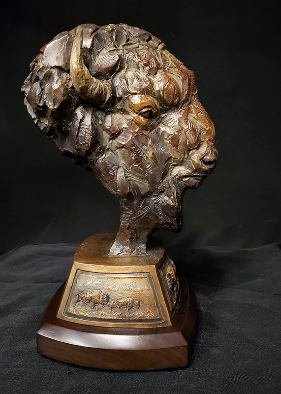 Standing_Strong_Bison_Bronze_Ken_Rowe_Side_View_800.jpg