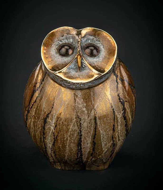 Spot_Bronze_Owl_Erik_Petersen_800.jpg
