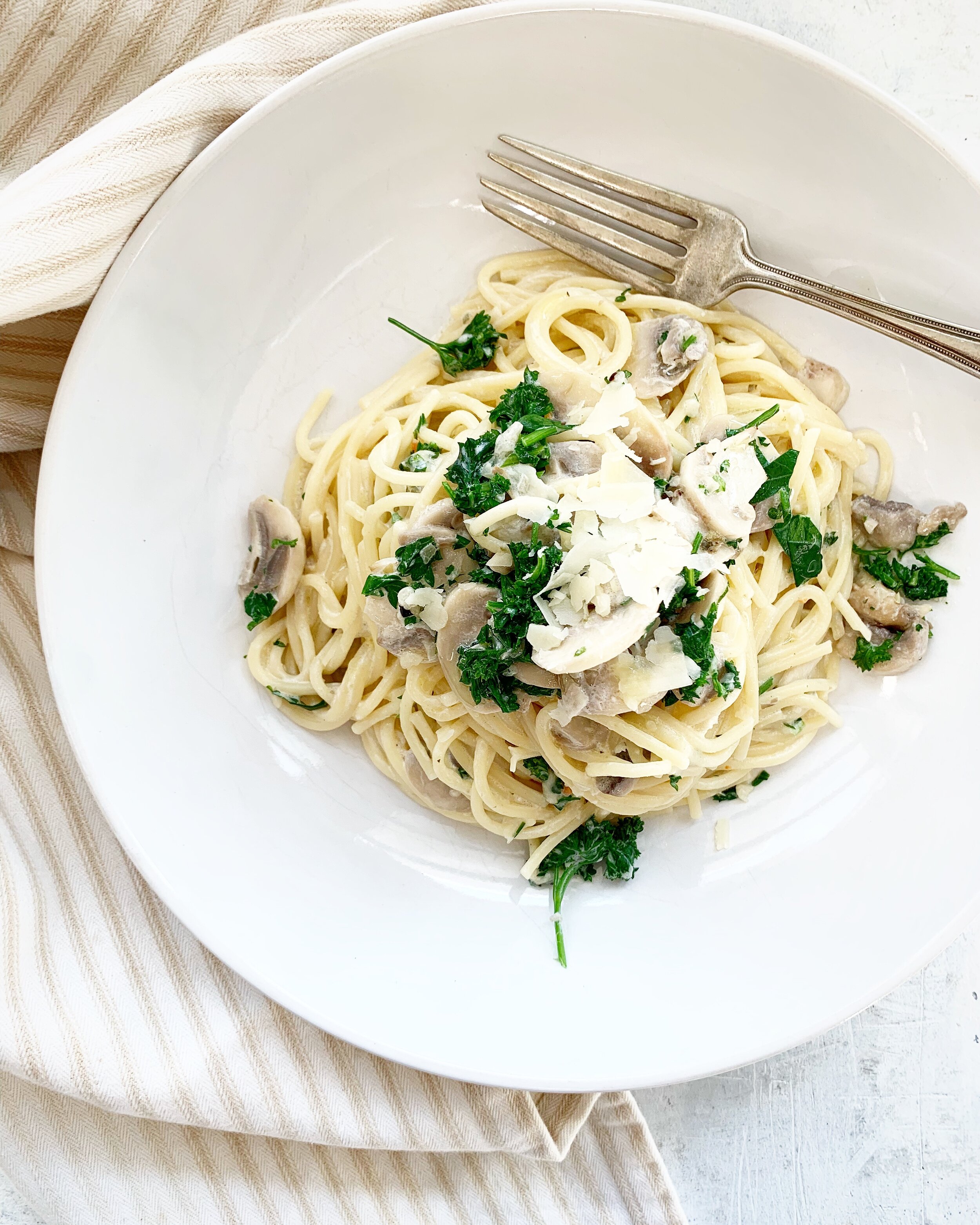 Spaghettinis aux champignons, ail &amp; persil