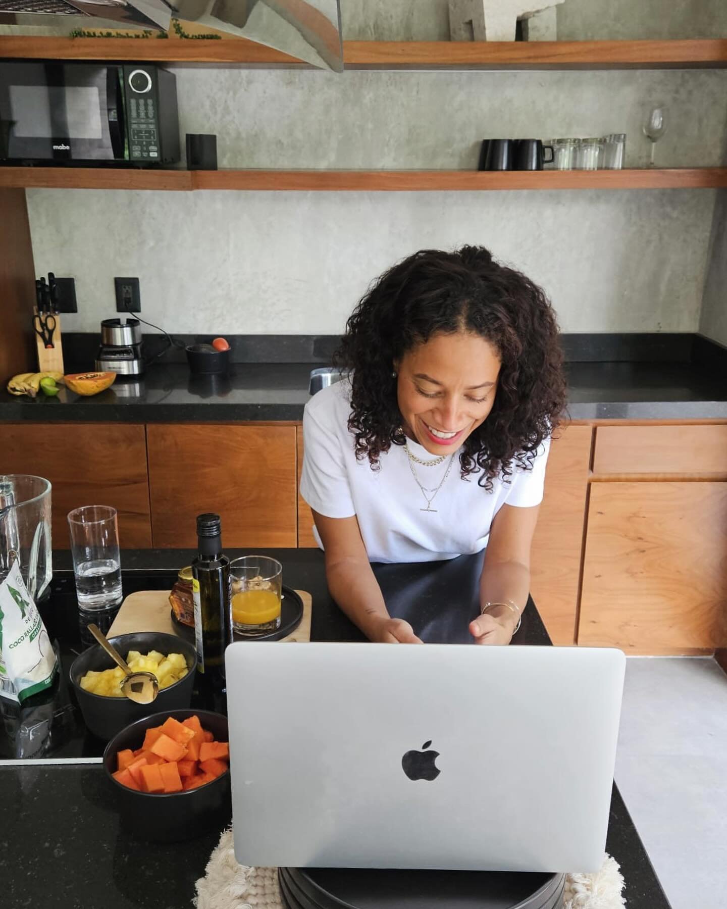 Ce qui m&rsquo;a rendu heureuse en novembre🥰&mdash; #lately #novemberdump #cameraroll #cookingclass 

.
.
.
.
.
#camerarolldump #november #cookingclass #food #travel #foodie #foodiegram #foodie #photodump #mtlmoments #wearetravelgirls #travelgram #m