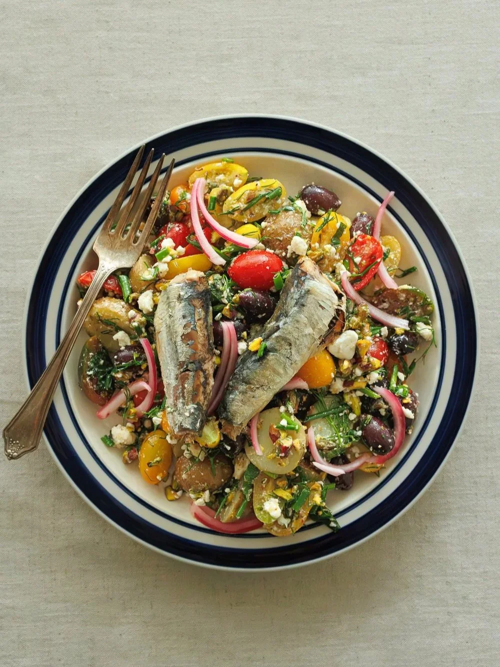 Salade-repas à la méditerranéenne