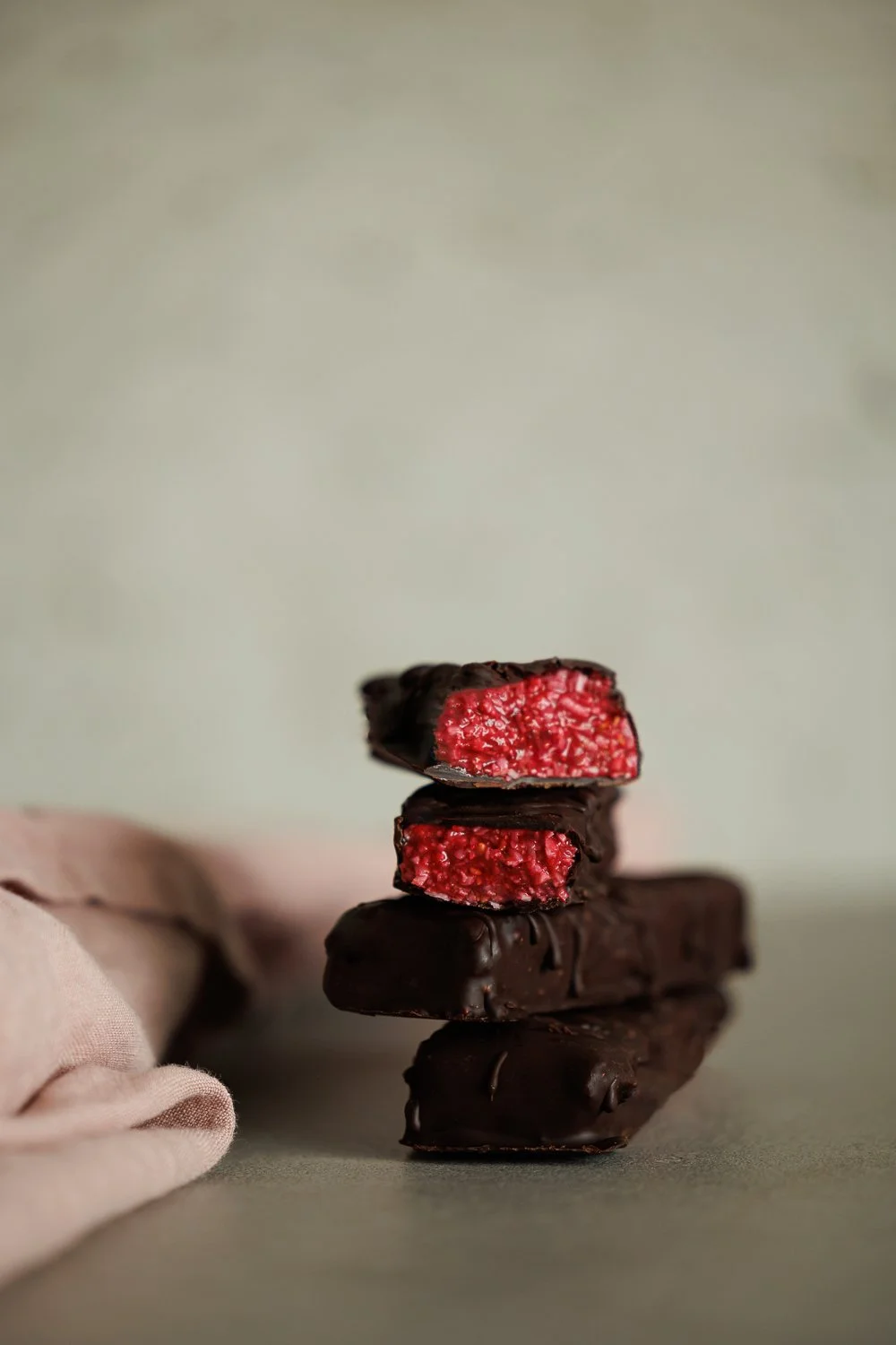 Barres chocolatées à la framboise &amp; coco