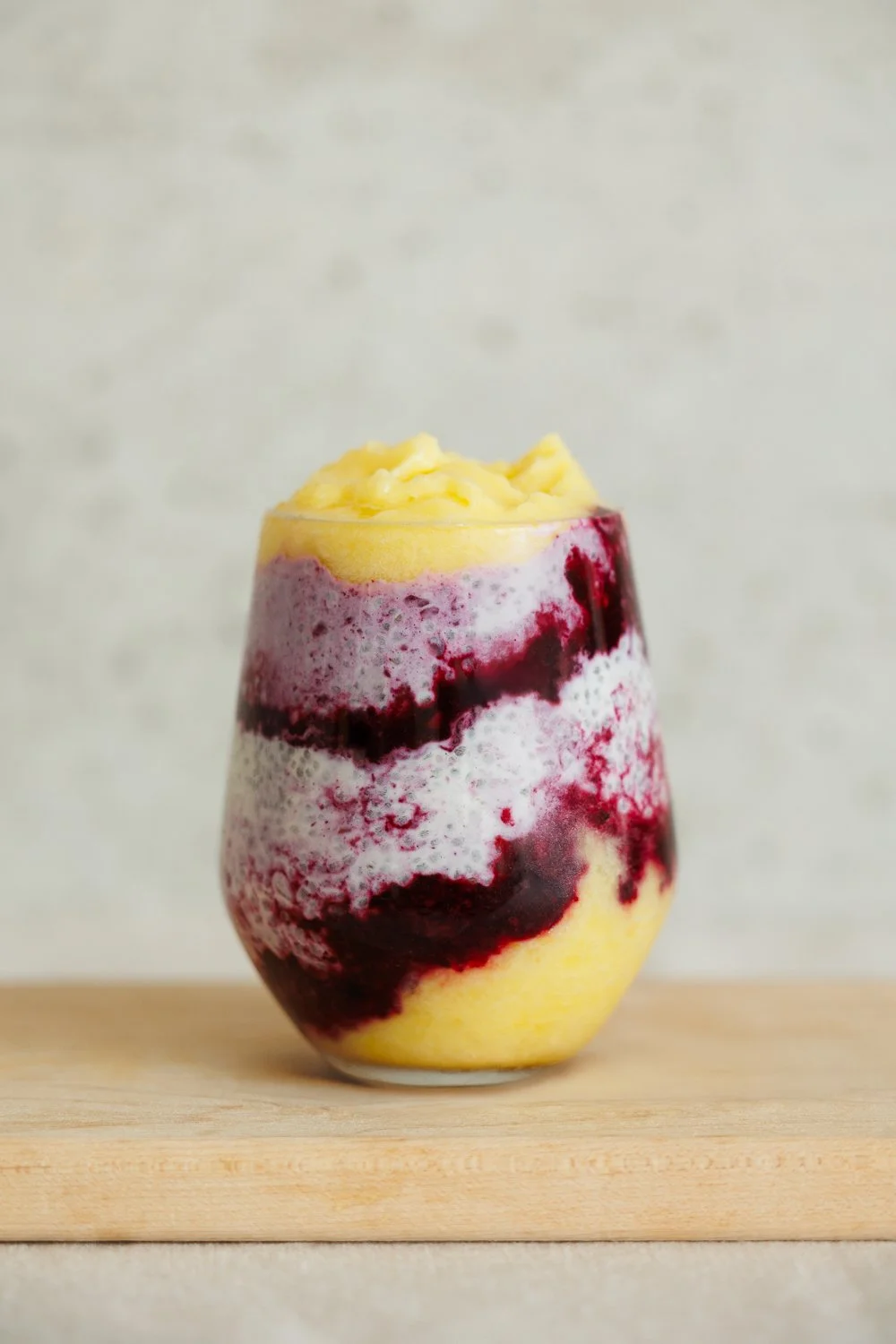 Pouding de chia gourmand aux bleuets &amp; ananas