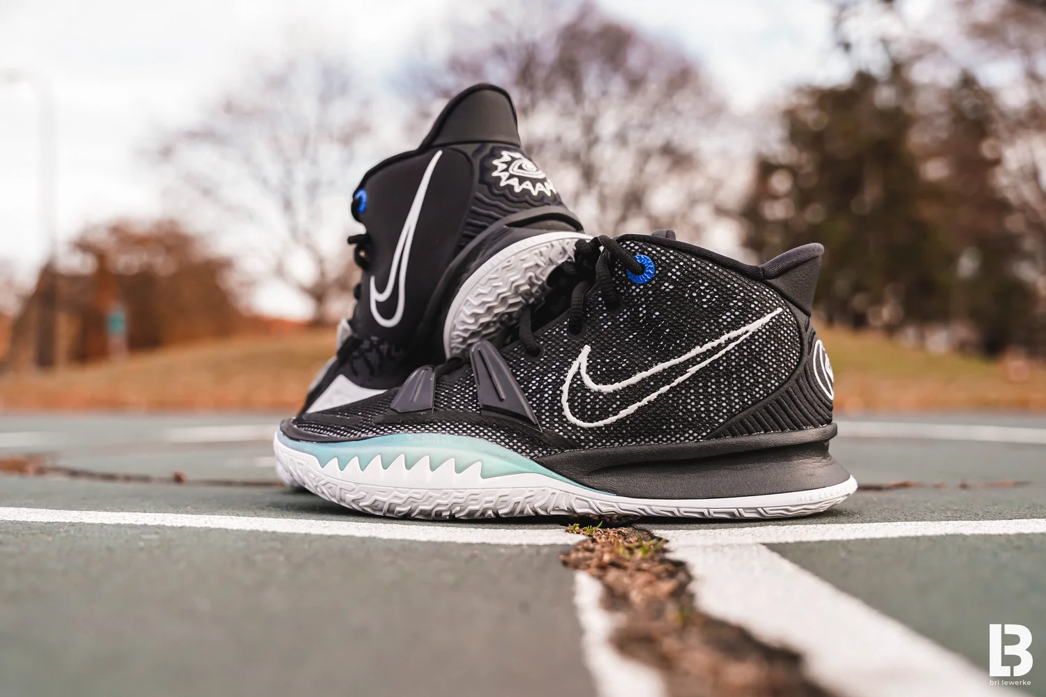 kyrie 7 black