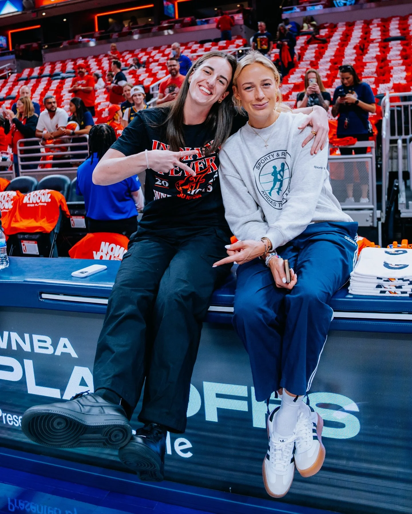 Pregame moments with these two 🖤