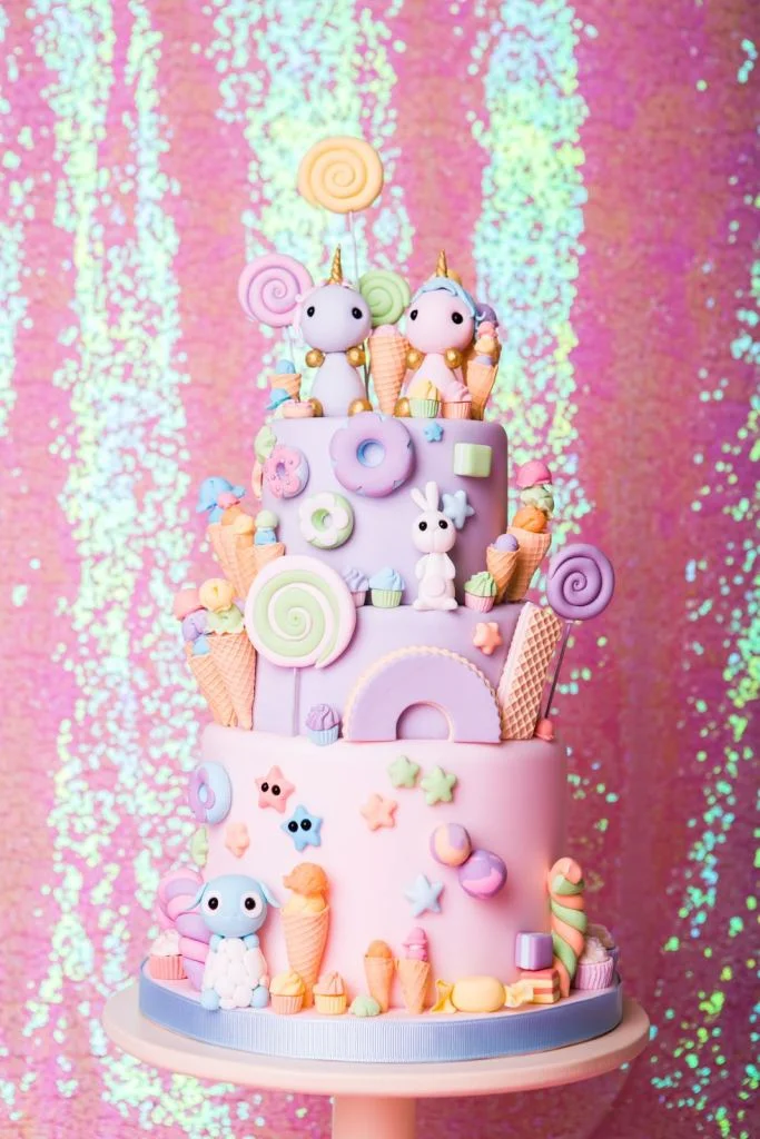 08-unicorn-vegan-wedding-cake.jpg