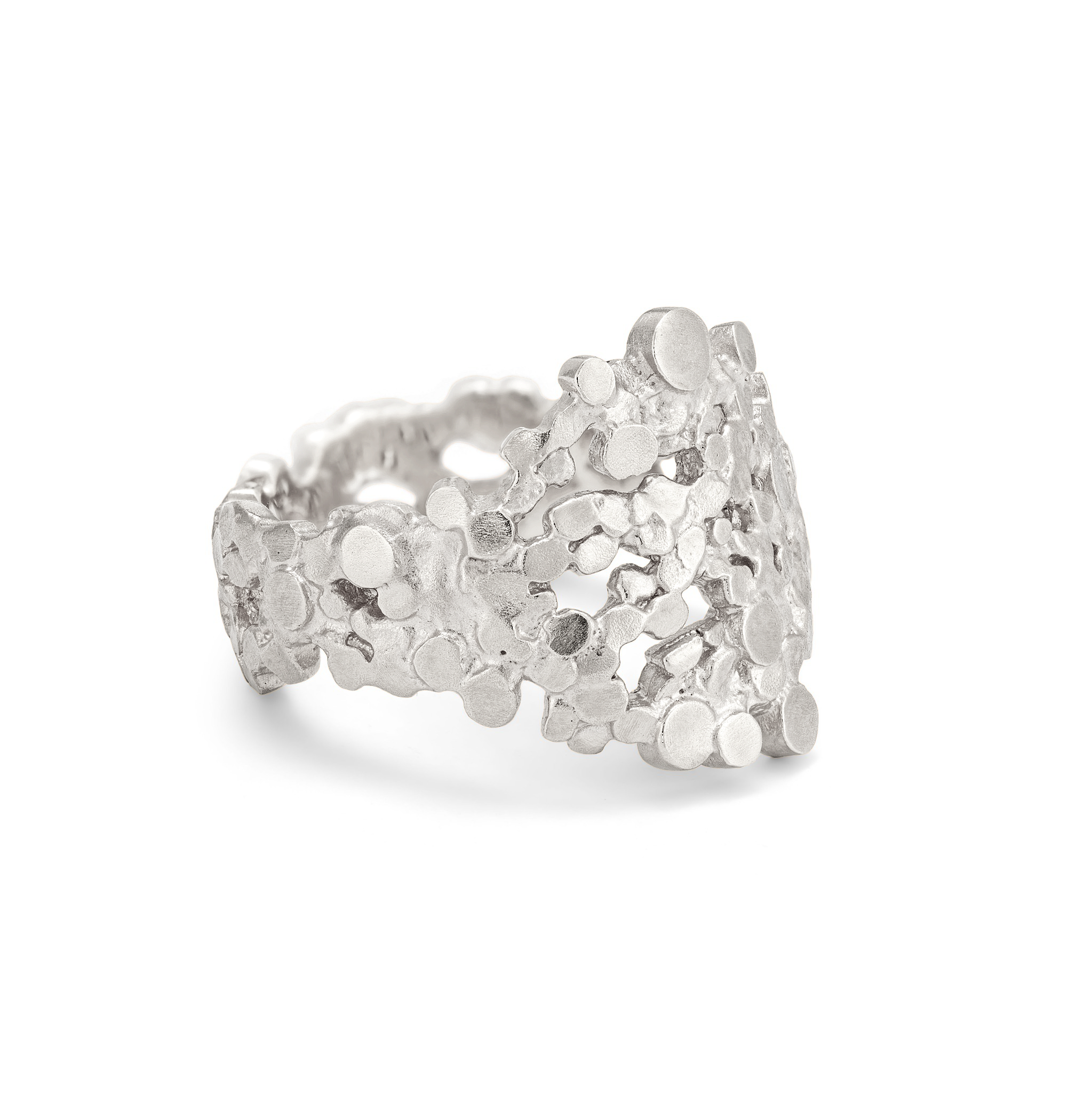 shield-crown-ring-silver-side-view-mirri-damer.png
