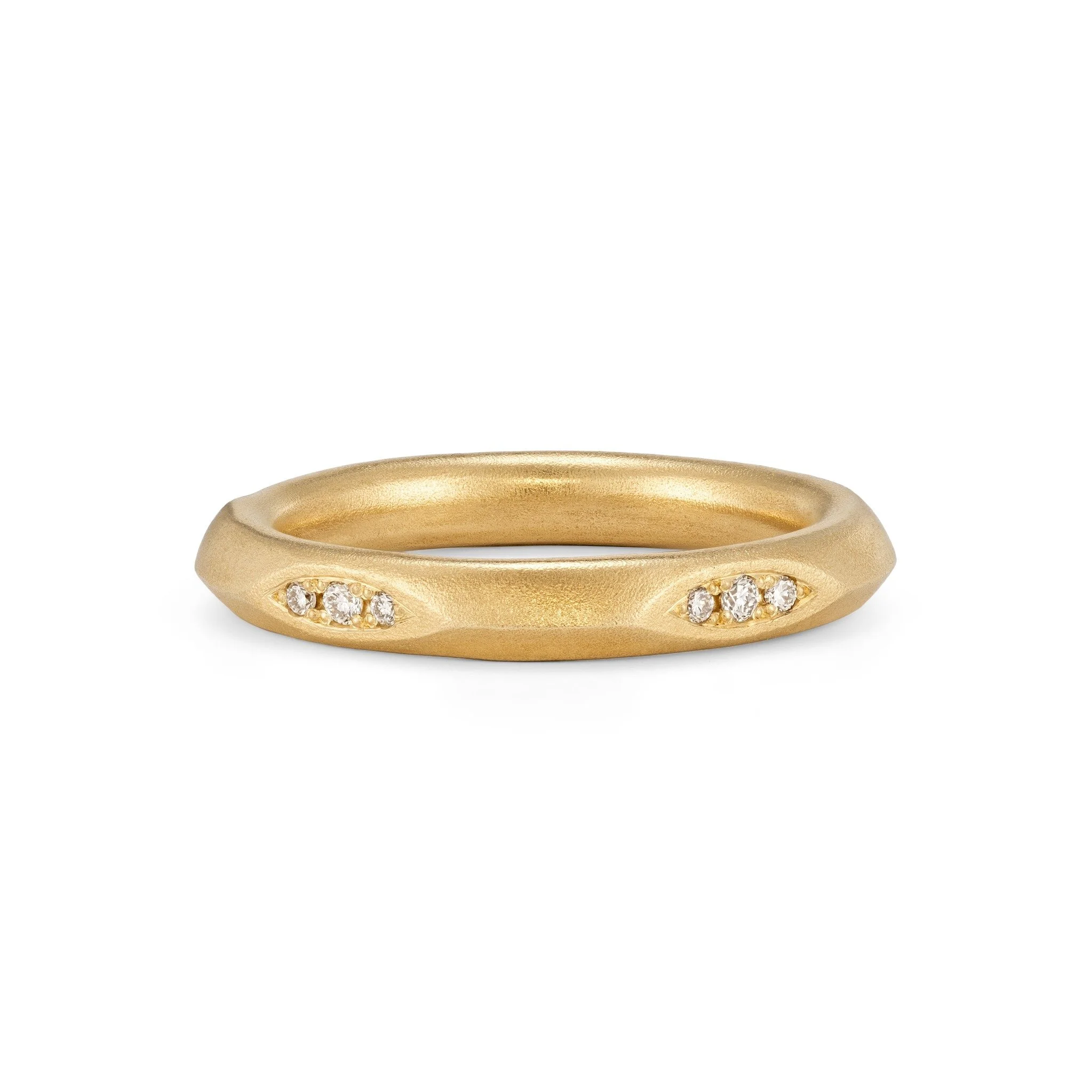 Marquise structured band in 18ct yellow gold set with 15 round diamonds