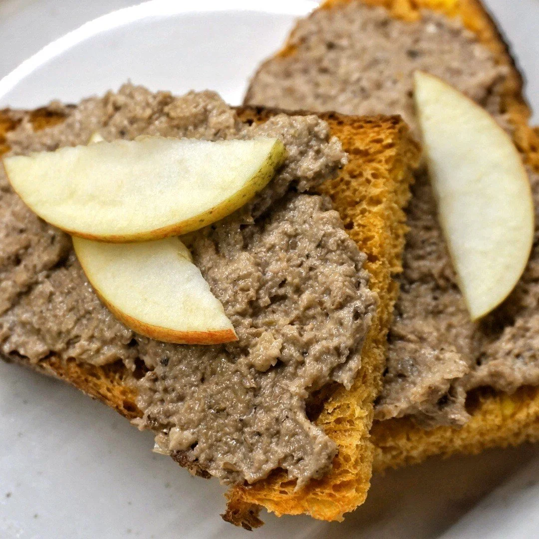 FESTIVE WALNUT PATE
