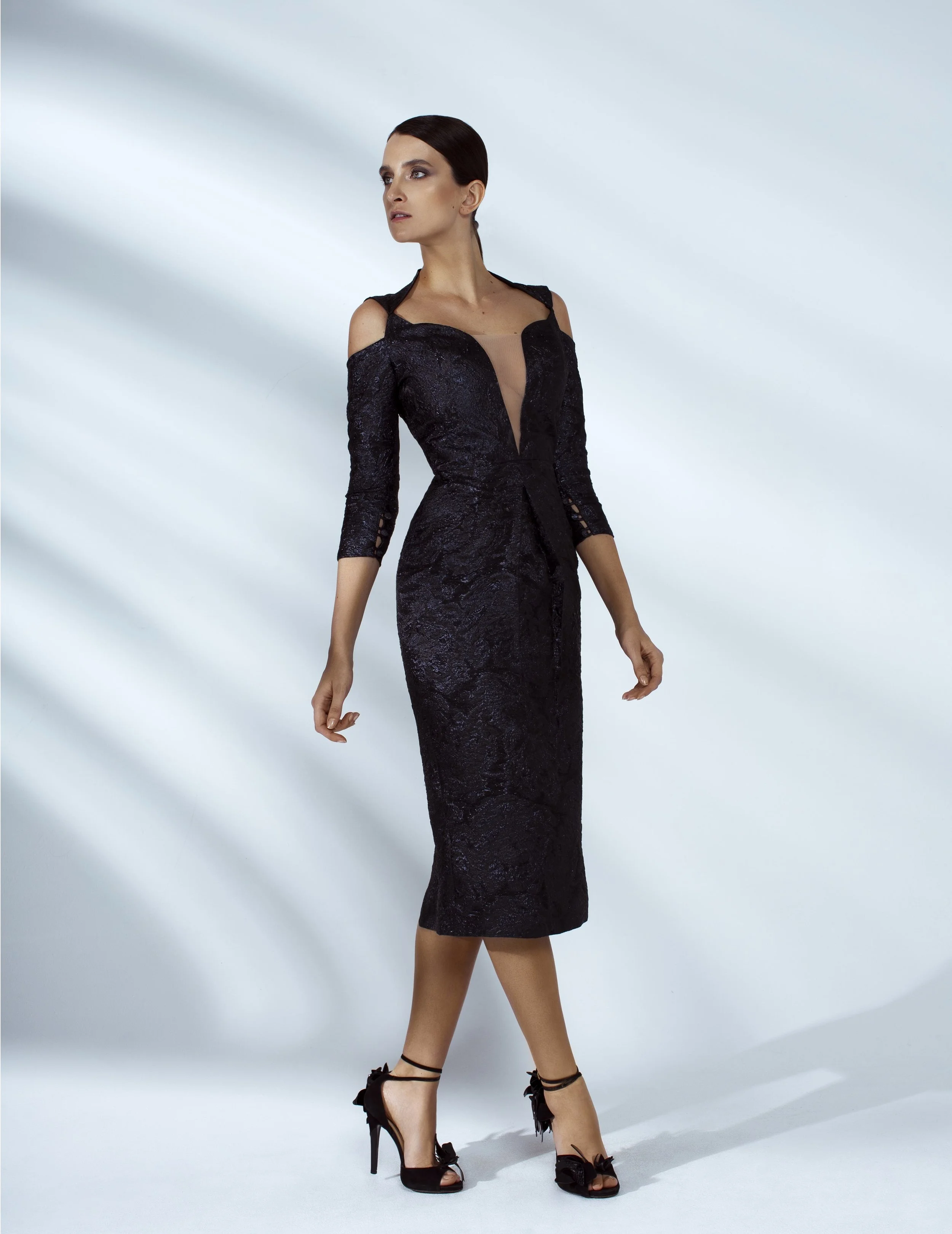 Style # - SS200022 Suri cutout off-shoulder fitted dress