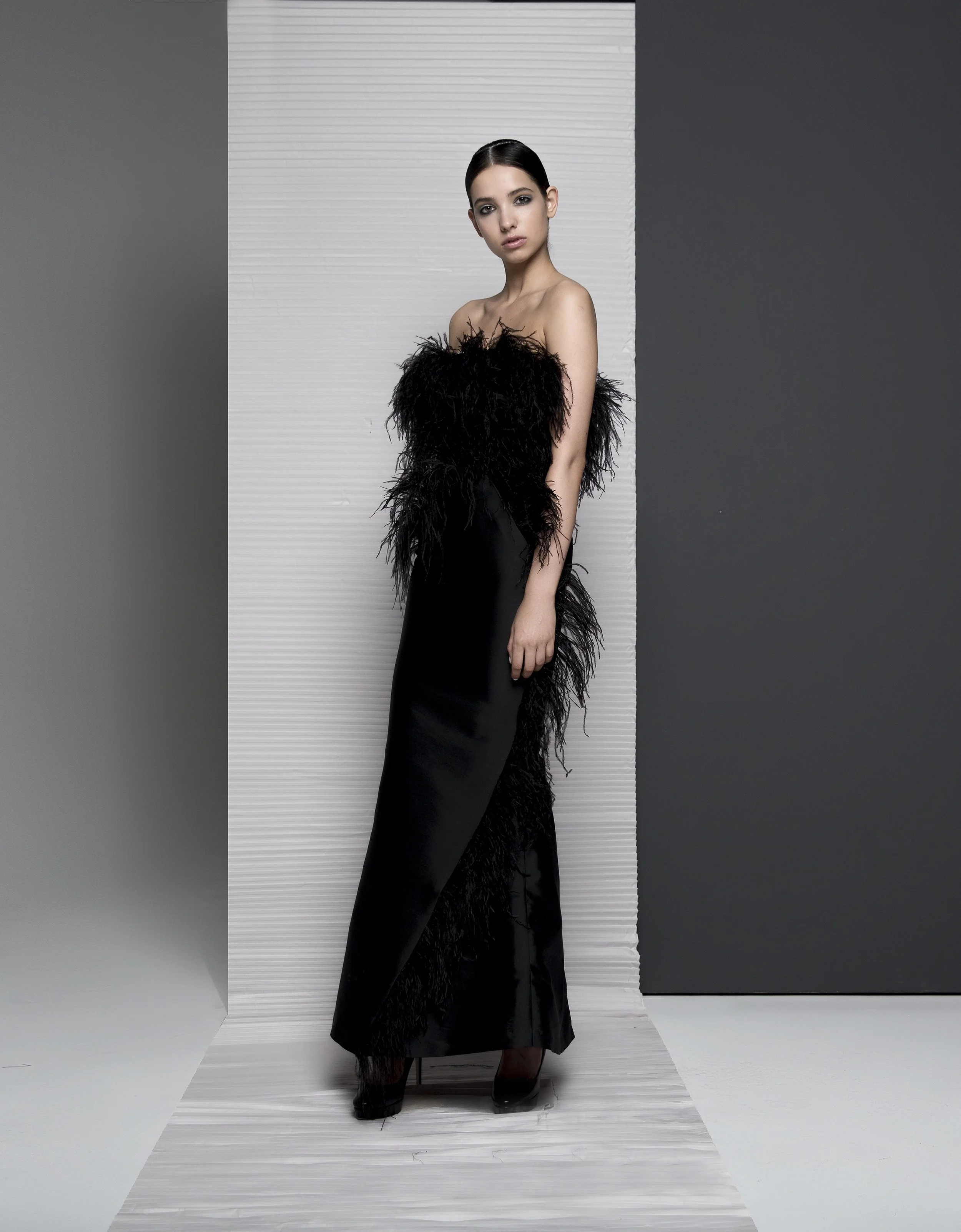 FW18026 CATELINA FEATHERED GOWN