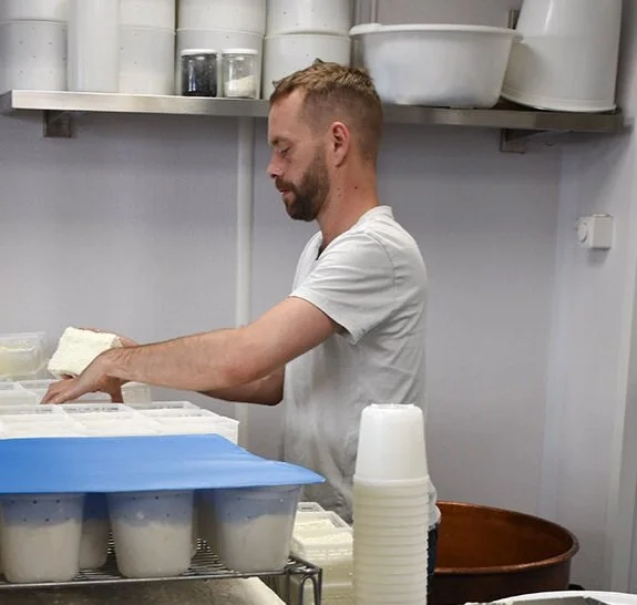 Guide to Urban Dairies in Paris: Part 1