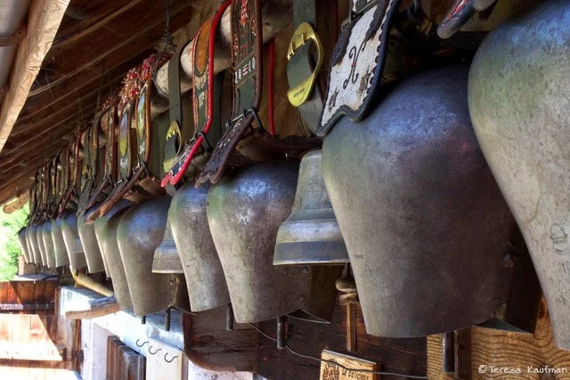 OK OK Sonnailles Bells Paquier Mottier  L'ETIVAZ  L1420806_modifié-1.JPEG