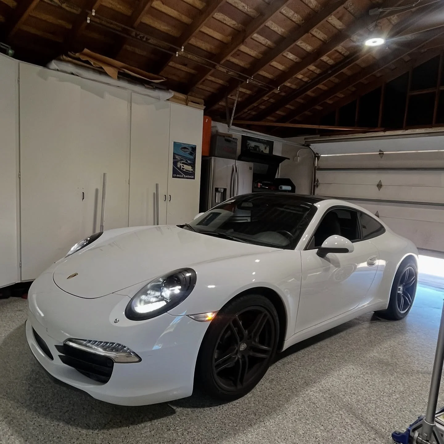 These 991&rsquo;s are proving to be the perfect blend of performance, comfort and reliability. 10 years old and this Carrera isn&rsquo;t missing a beat! She just received a fresh oil change and inspection to ensure she&rsquo;ll continue running stron