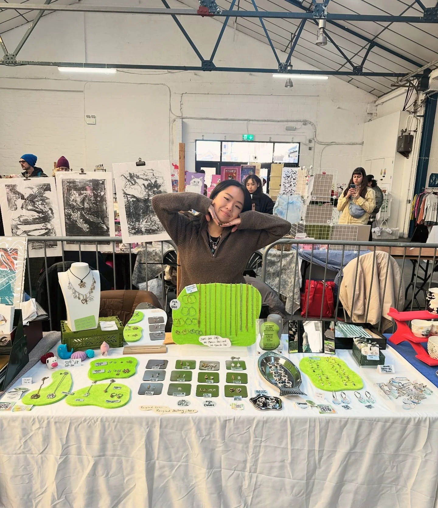 Thank you for another great @diyartmarket 💚 Appreciate all you beautiful faces who came by and said hey!! And thank you for those who came and fed me! Tired and delirious but heart is full 🫶🏼