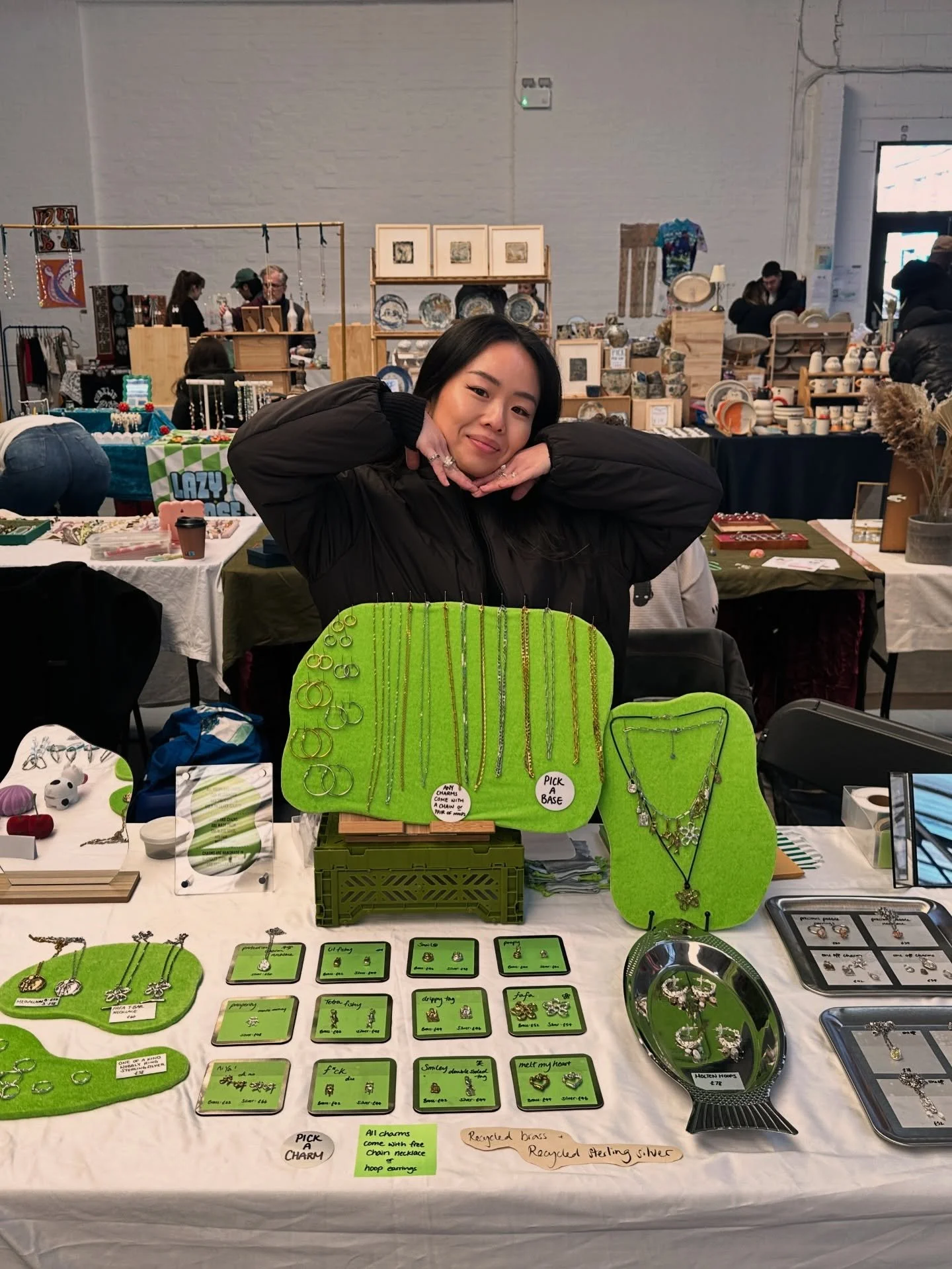 Always a good time and a full heart to see old friends, and meeting new friendly ones at @diyartmarket 💘
Truly THANK YOU for my customers&rsquo; love and support, even for those who just popped by to chat. This is what keeps me going and making!
And