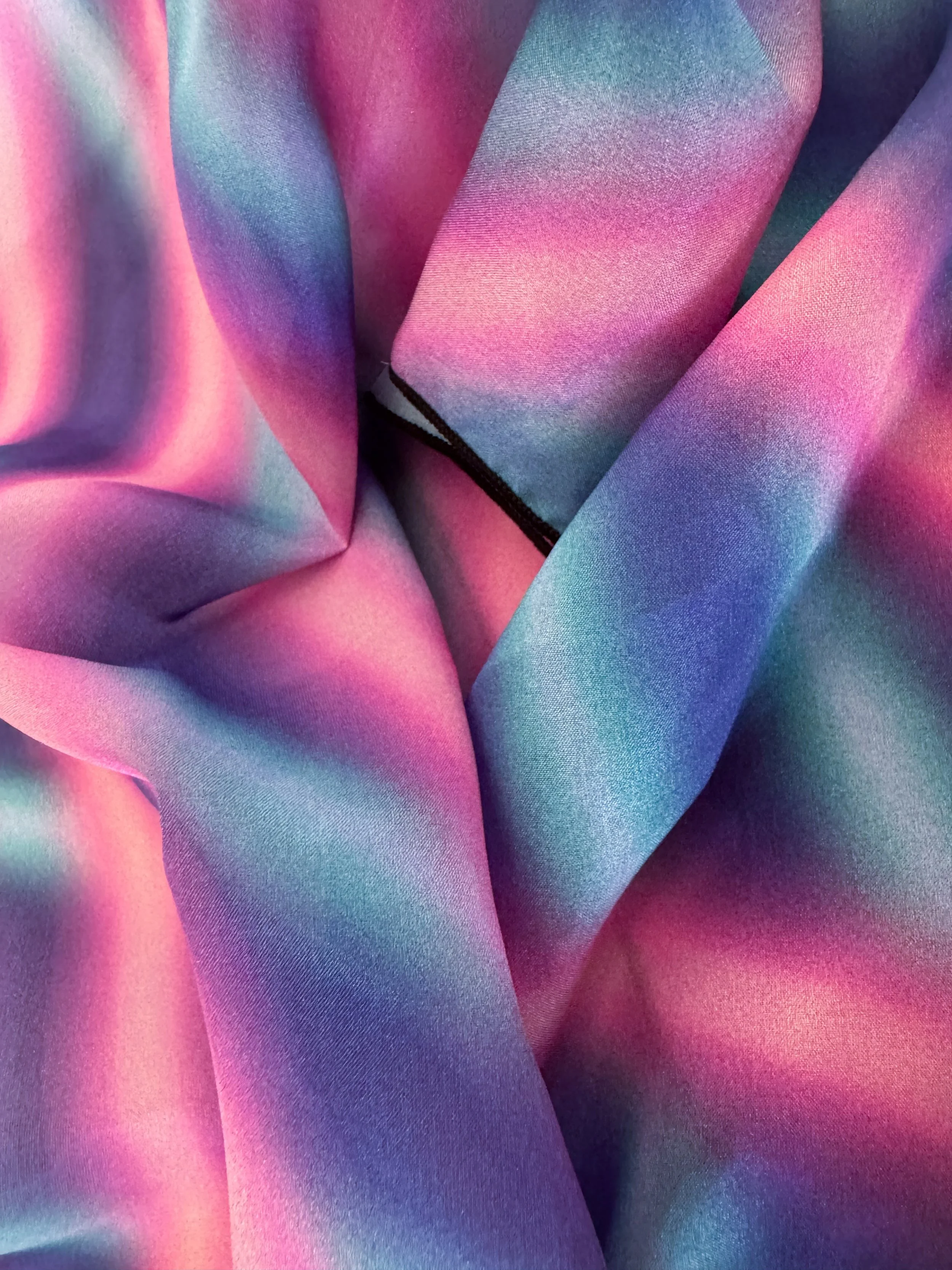 laser-backdrop-scarf-4.jpg