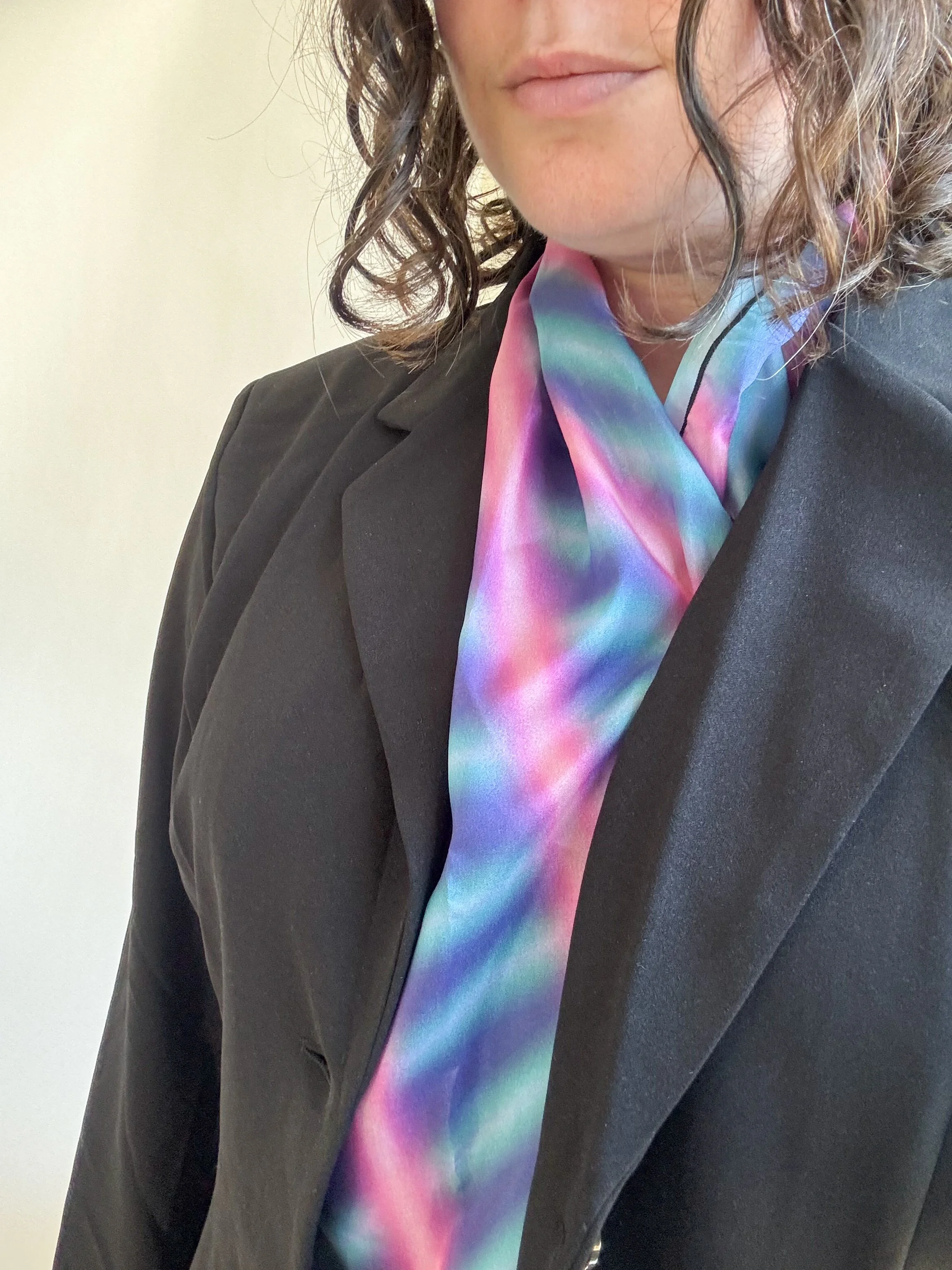 laser-backdrop-scarf-with-blazer-3.jpg