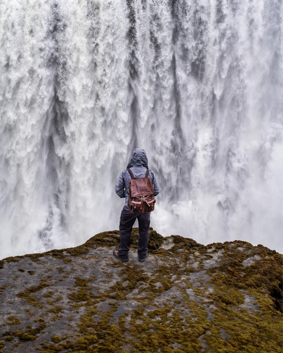 red_11_media_waterfall.jpg