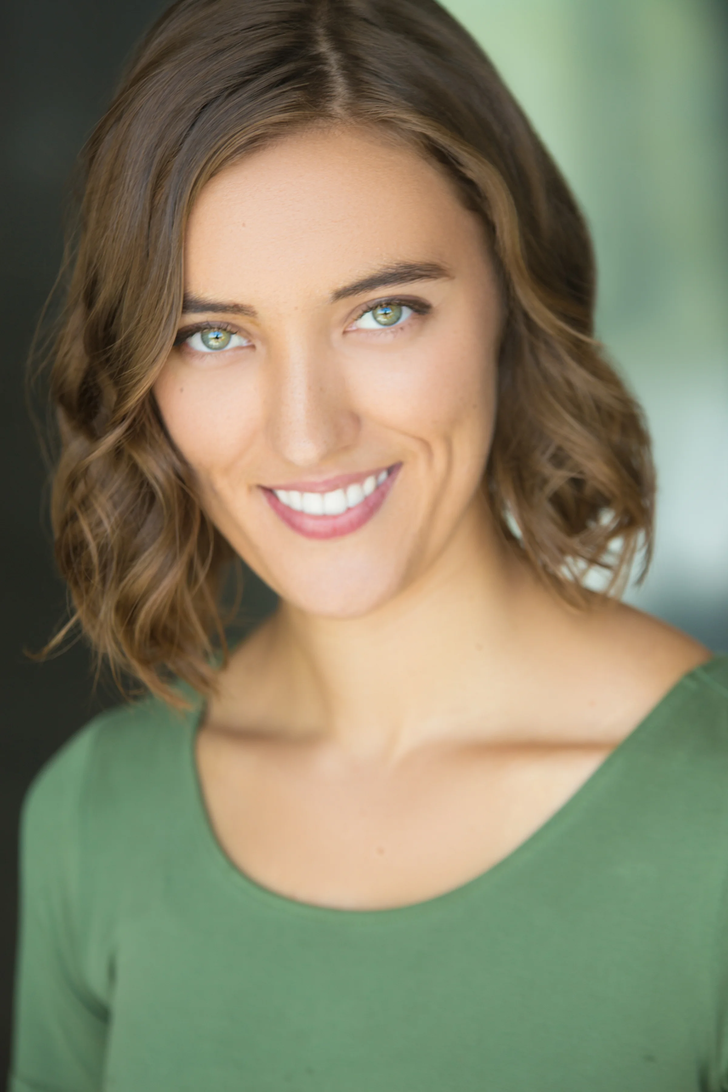 Bio Leah Hollingshead bio-leah-hollingshead
