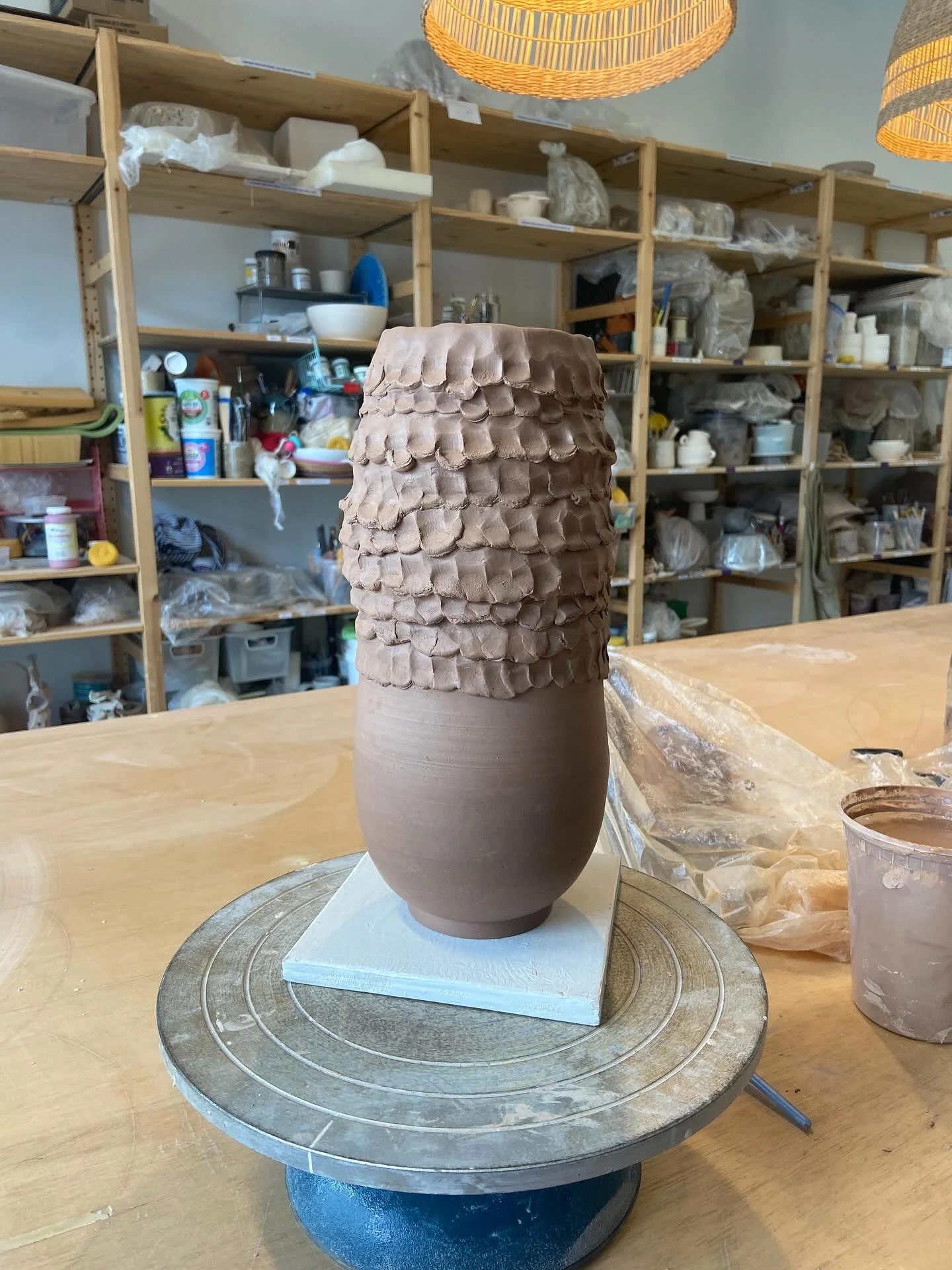 july studio vibes 🌈🌱🌞
&bull;
&bull;
&bull;
#ceramics #clay #pottery